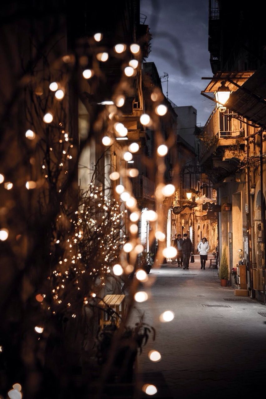 Christmas City Aesthetic Wallpaper Free Christmas City Aesthetic Background