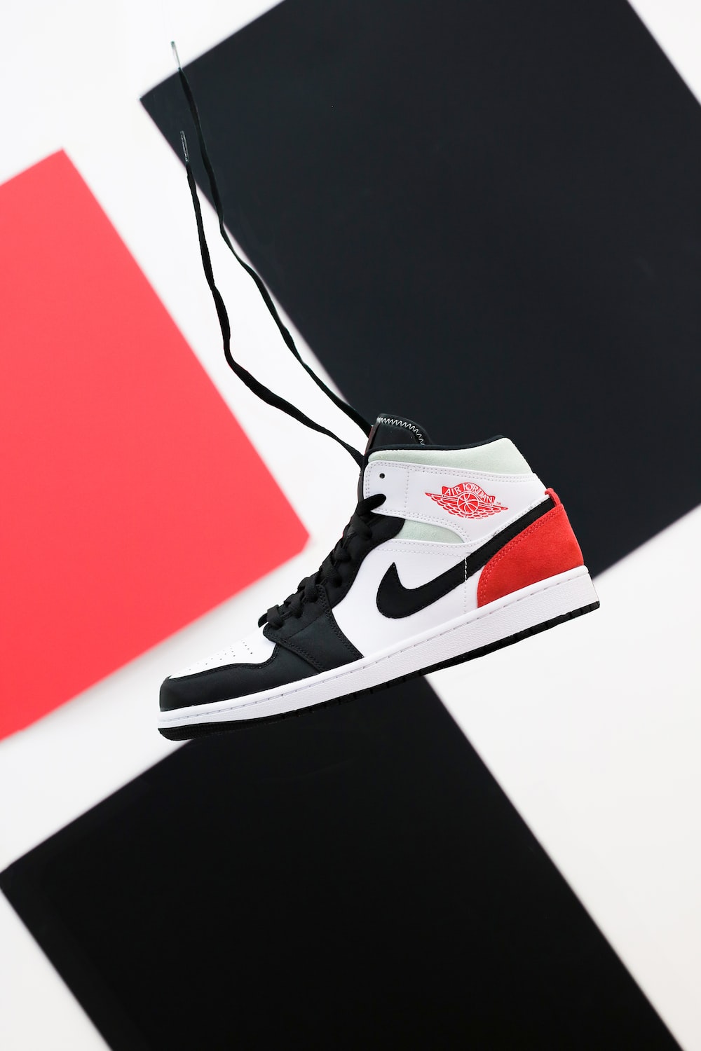 snkrs wall