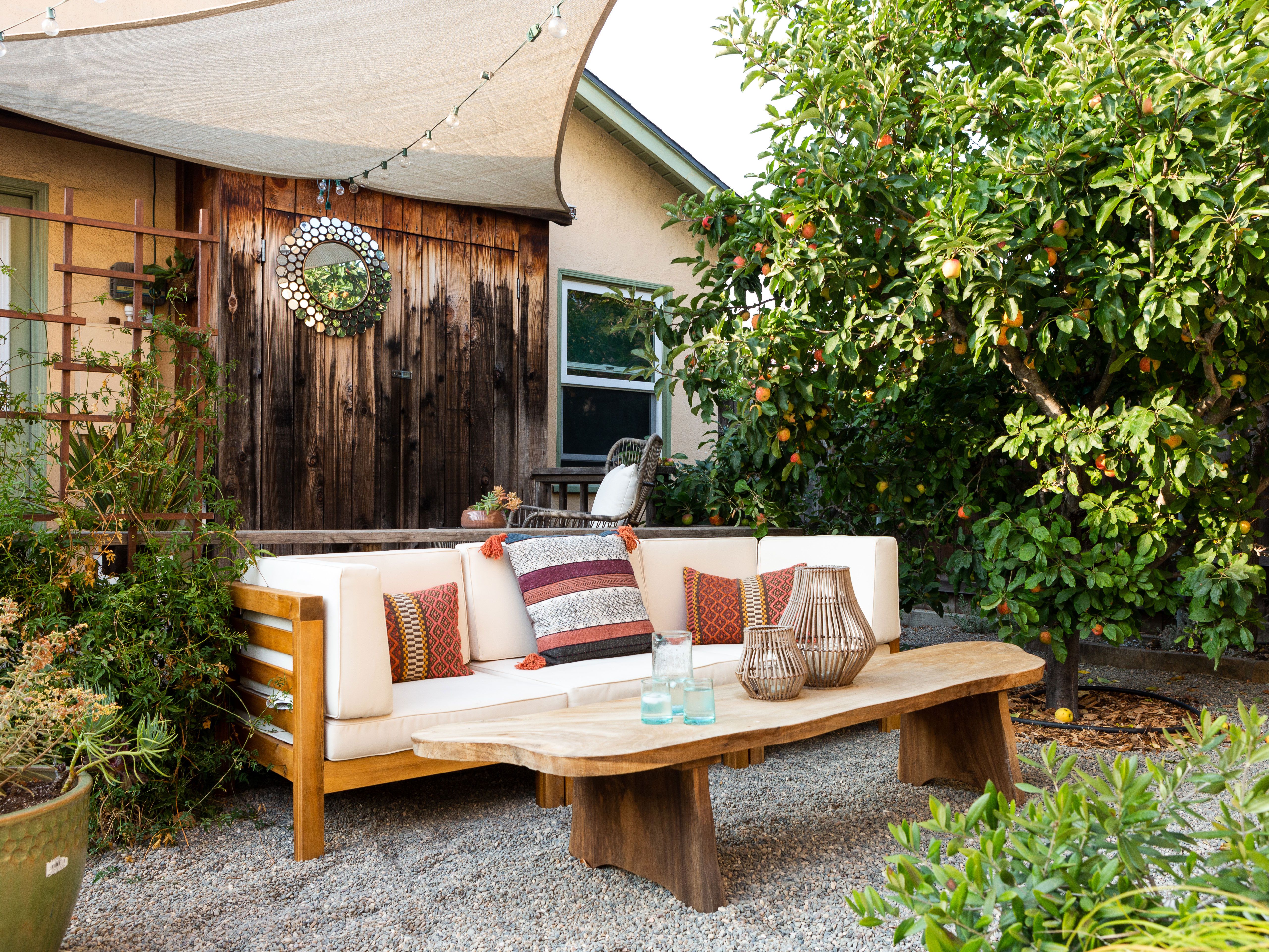 How to Divide Your Outdoor Living Space