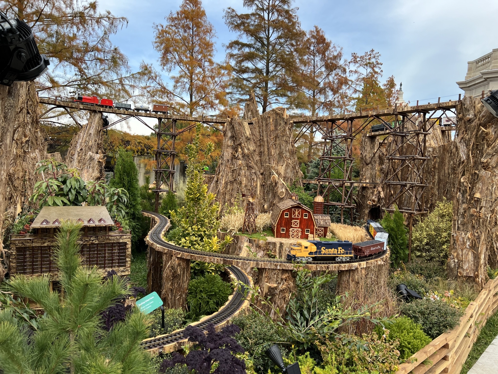 Exhibits. United States Botanic Garden