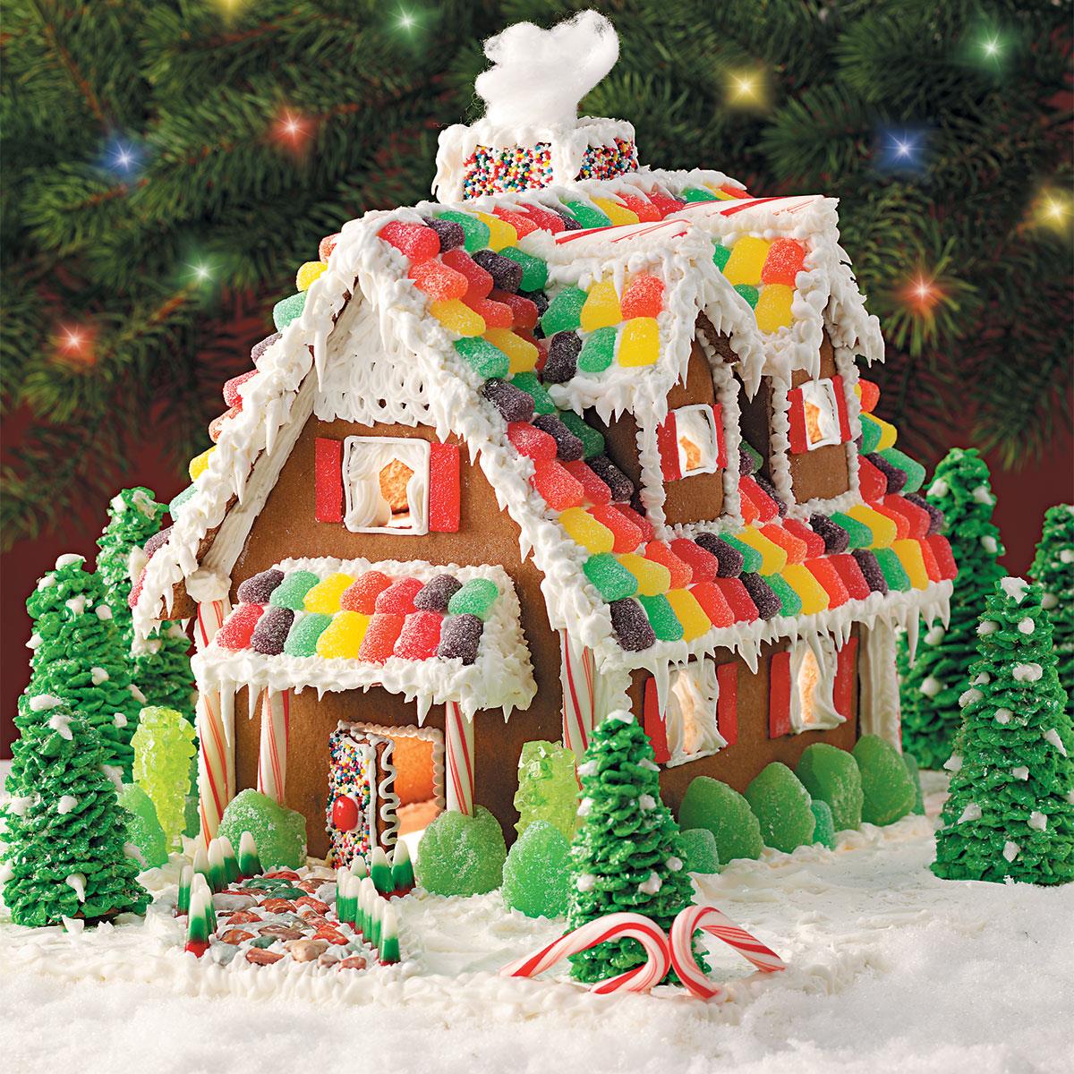 Best Gingerbread House Decoration Ideas and Photo 2021 [Updated]