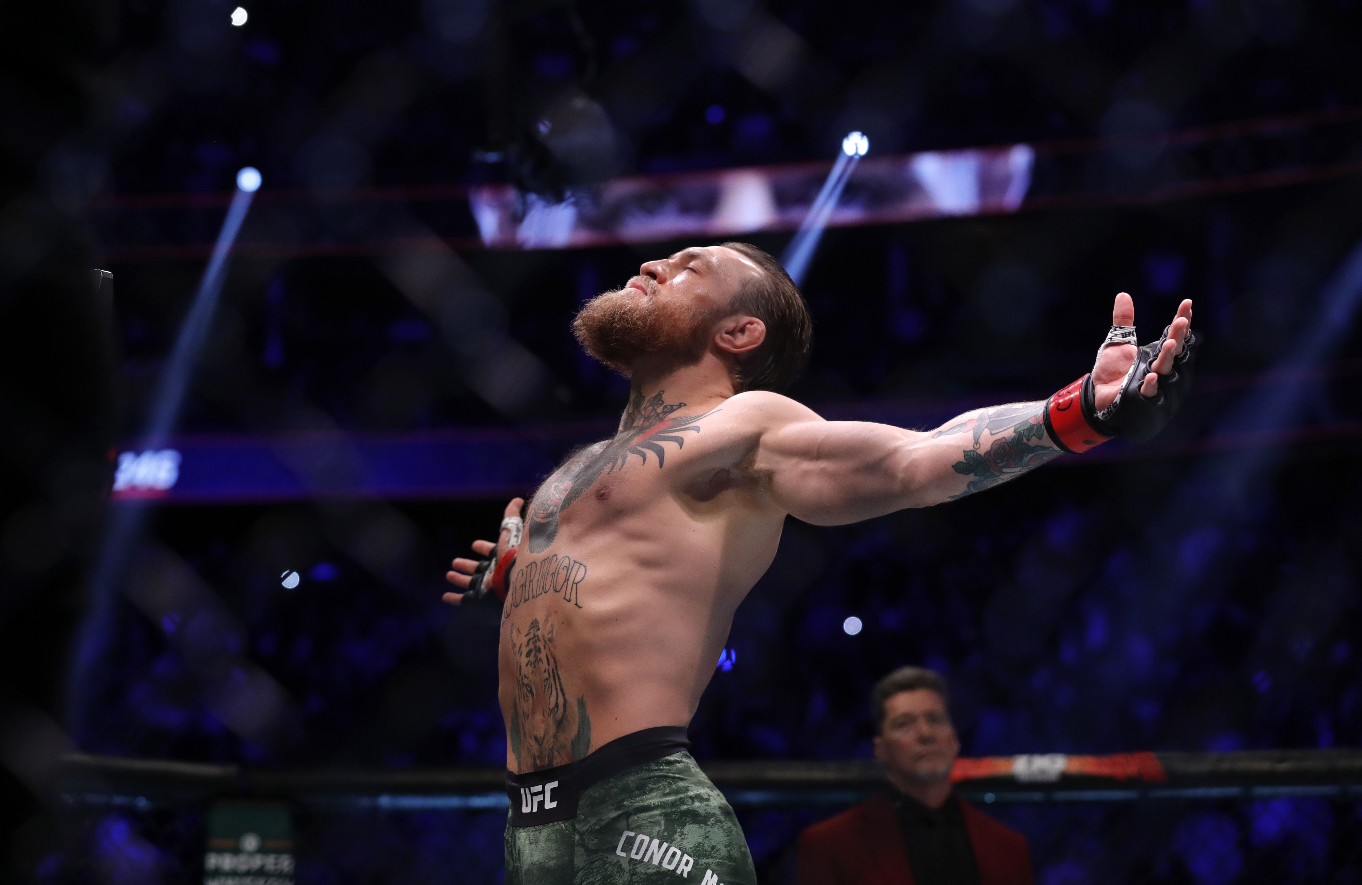 Conor McGregor is one of the best UFC fighters at 'getting under your skin, ' says rival Dustin Poirier