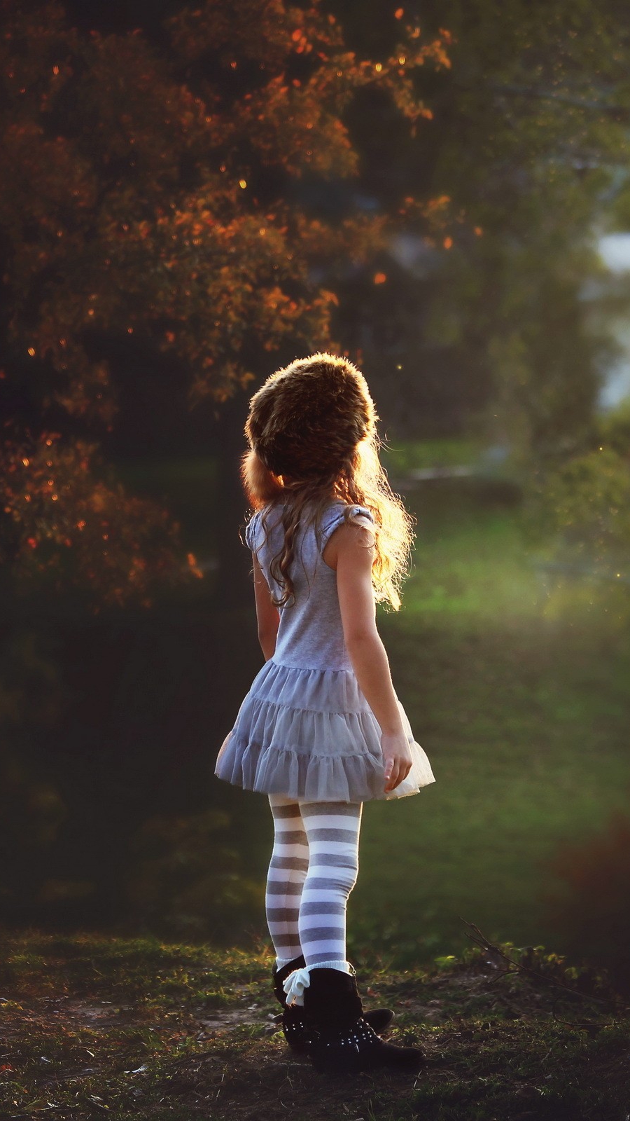 Little Cute Girl In Nature IPhone Wallpaper Wallpaper, IPhone Wallpaper