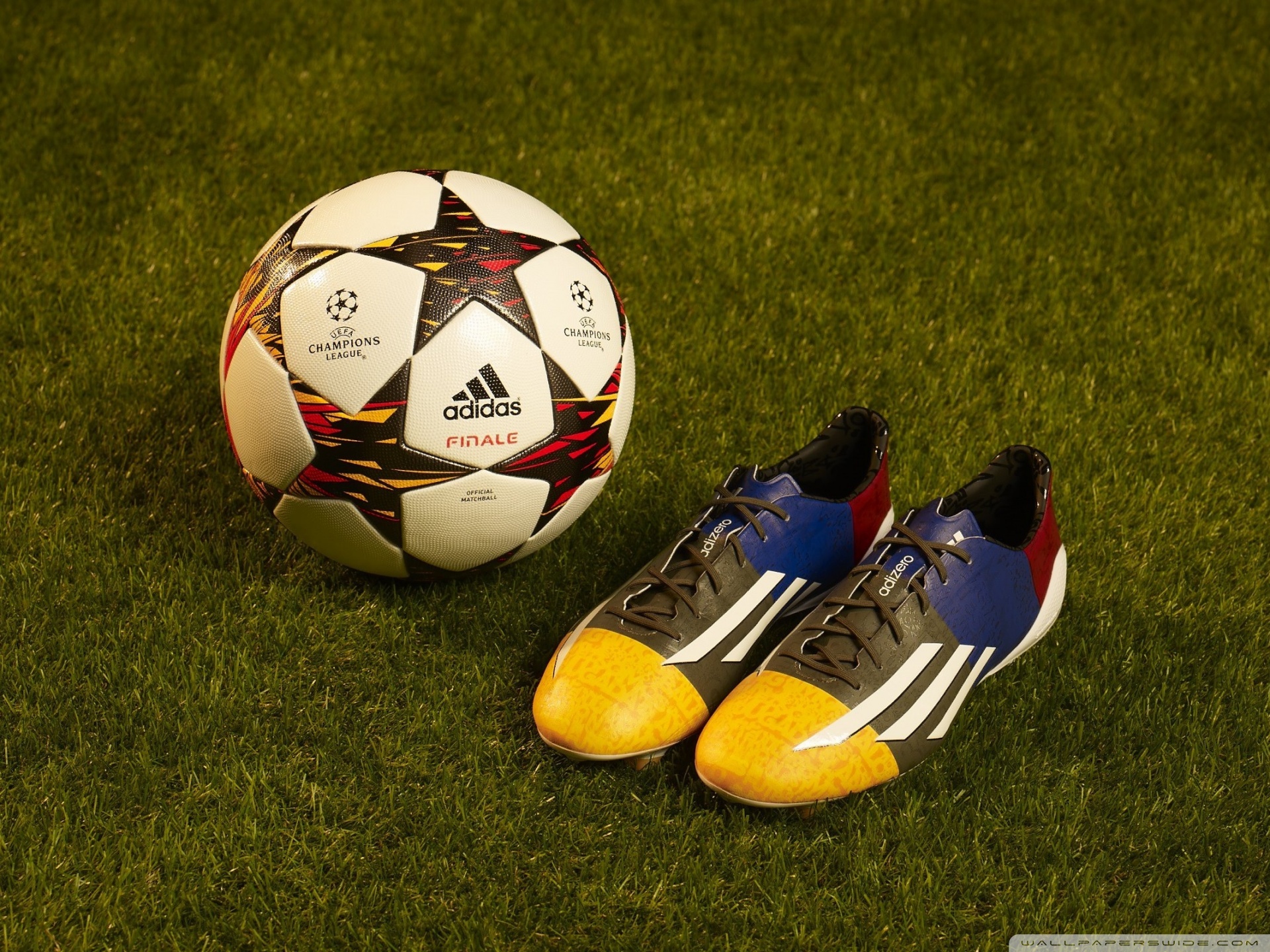 Football Ultra HD Desktop Background Wallpaper for 4K UHD TV, Tablet