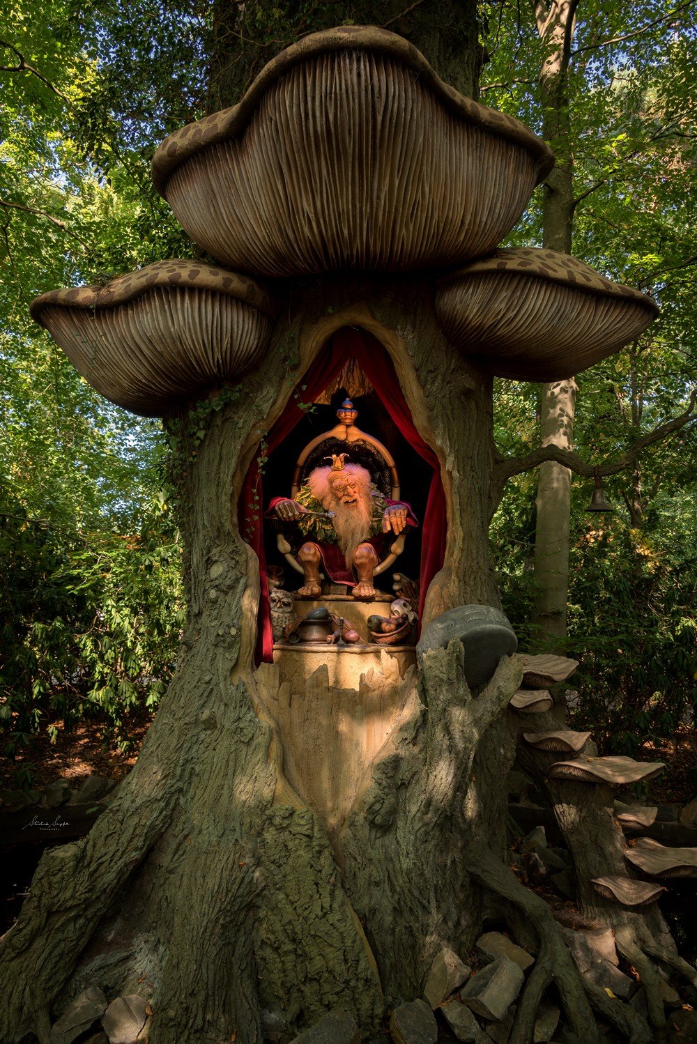Best Things to Do in De Efteling. Attractions in Efteling Theme Park, the Netherlands