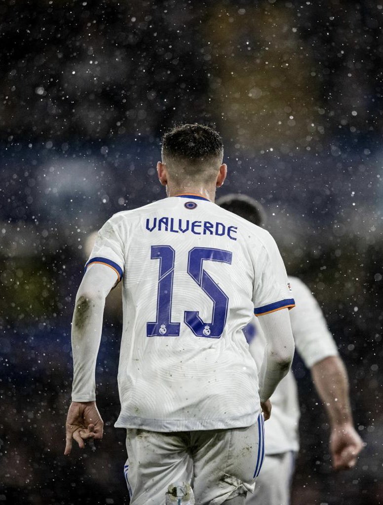 Football Tweet ⚽ Of Headlines For Karim Benzema For His Hat Trick Last Night, And Rightly So, But We Shouldn't Forget Fede Valverde's Performance. 'The Eagle' Was Monstrous