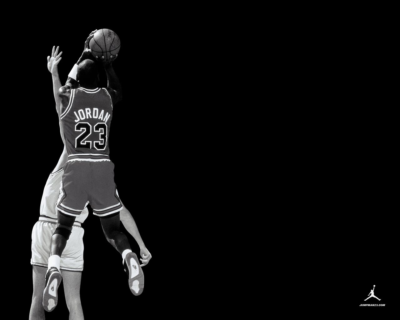 michael jordan wallpaper, black, basketball, black and white, joint, basketball player