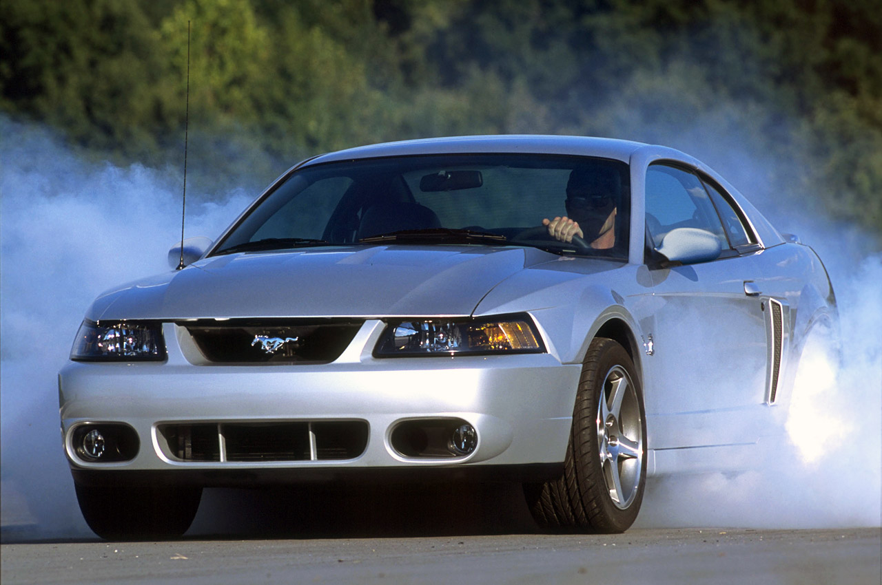 Ford Mustang SVT Cobra Wallpaper