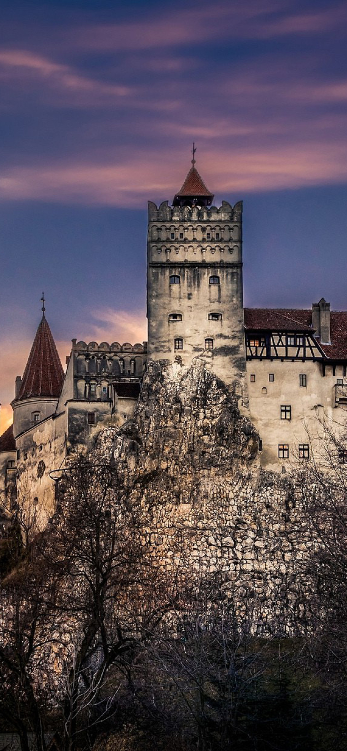 Bran Castle in Romania Wallpaper for iPhone 11