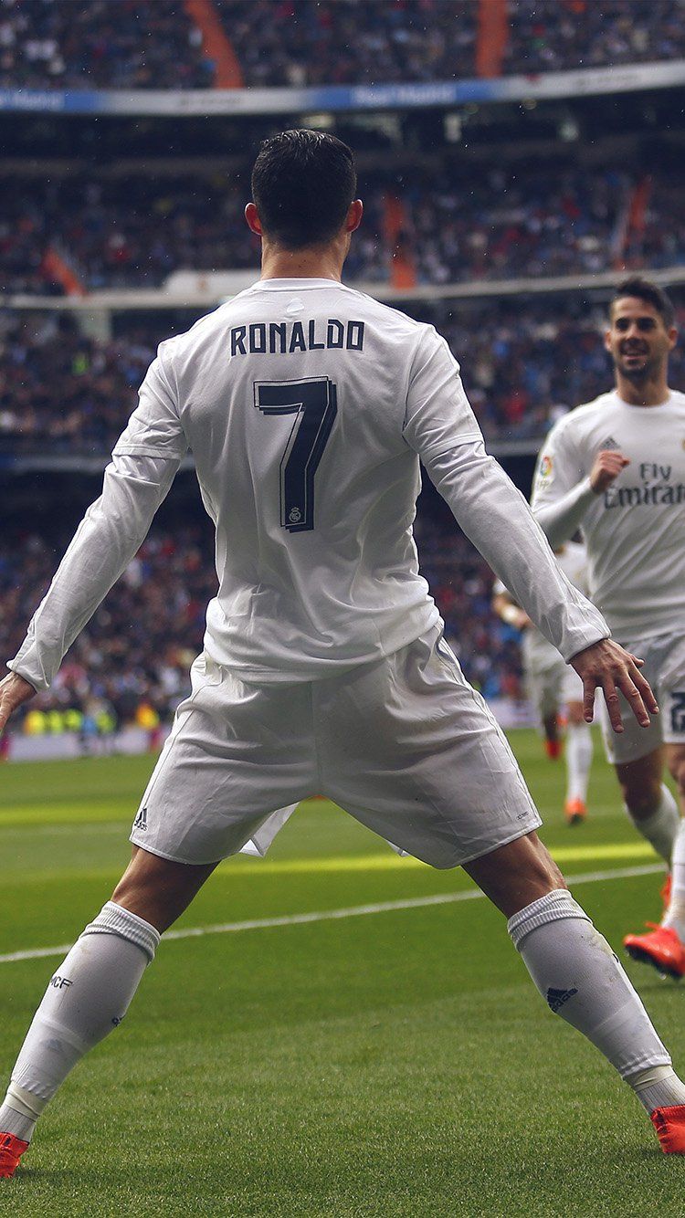 Là Fan của cầu thủ Ronaldo và đang sử dụng điện thoại iPhone? Hãy đến với bộ sưu tập hình nền của CR7 Real Madrid iPhone để tạo nên một màn hình chủ đề đẹp và sáng tạo đầy sức sống.