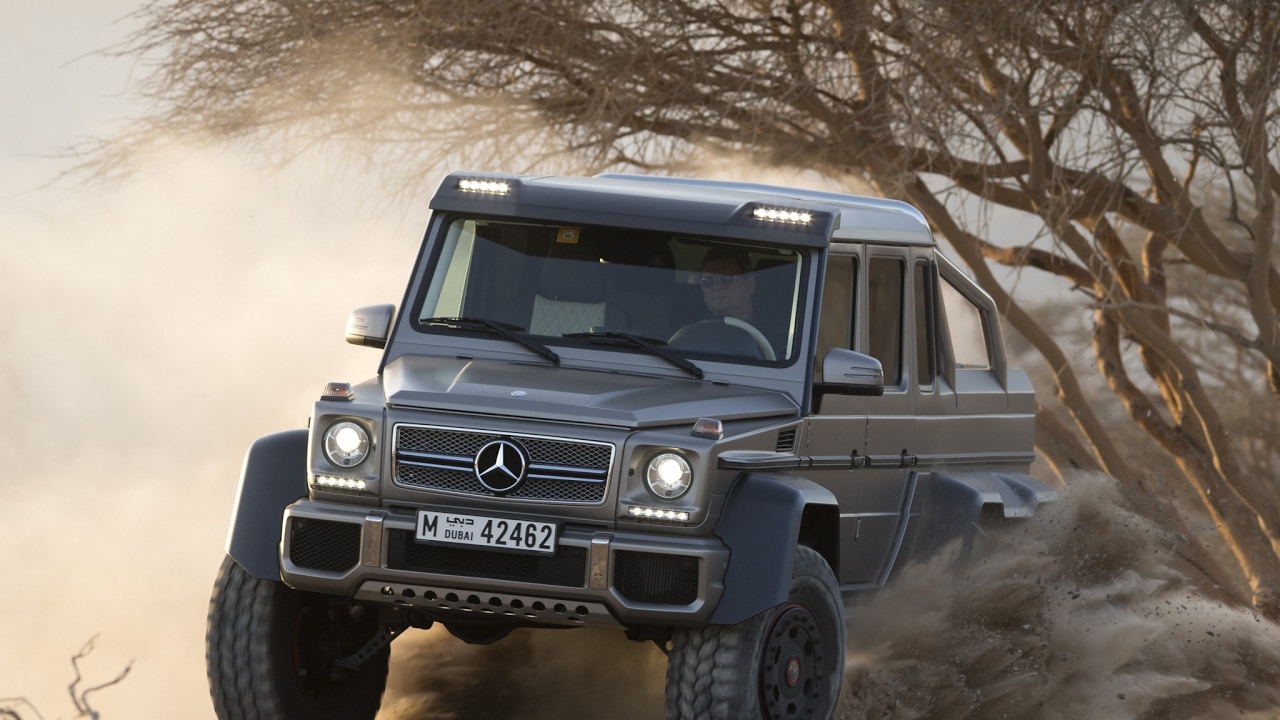 Mercedes Benz G63 AMG 6x6 (1080q)