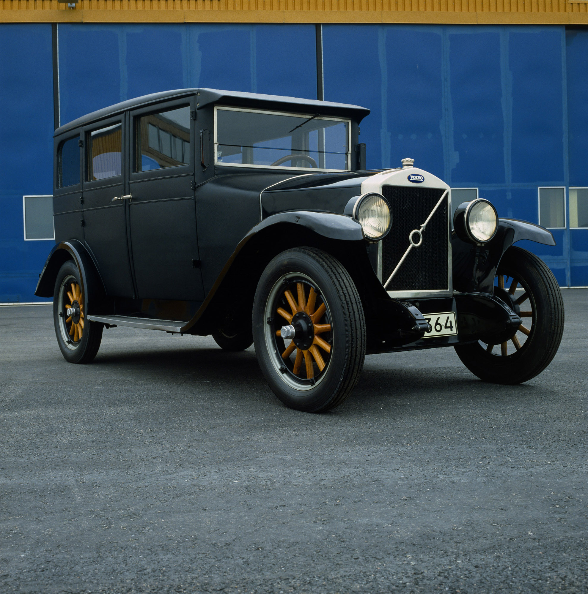 Volvo PV4 Picture carsinvasion.com