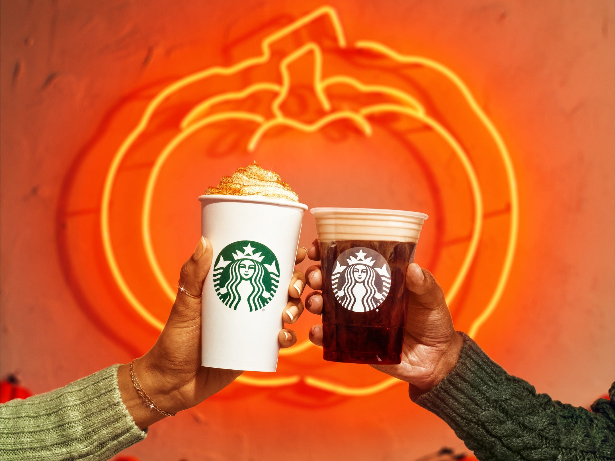 Starbucks is trying to ensure there's plenty of PSLs as supply chain shortages continue to hammer the chain. Business Insider México. Noticias pensadas para ti