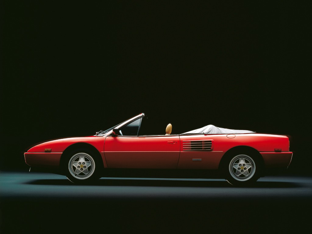 Ferrari Mondial Archives