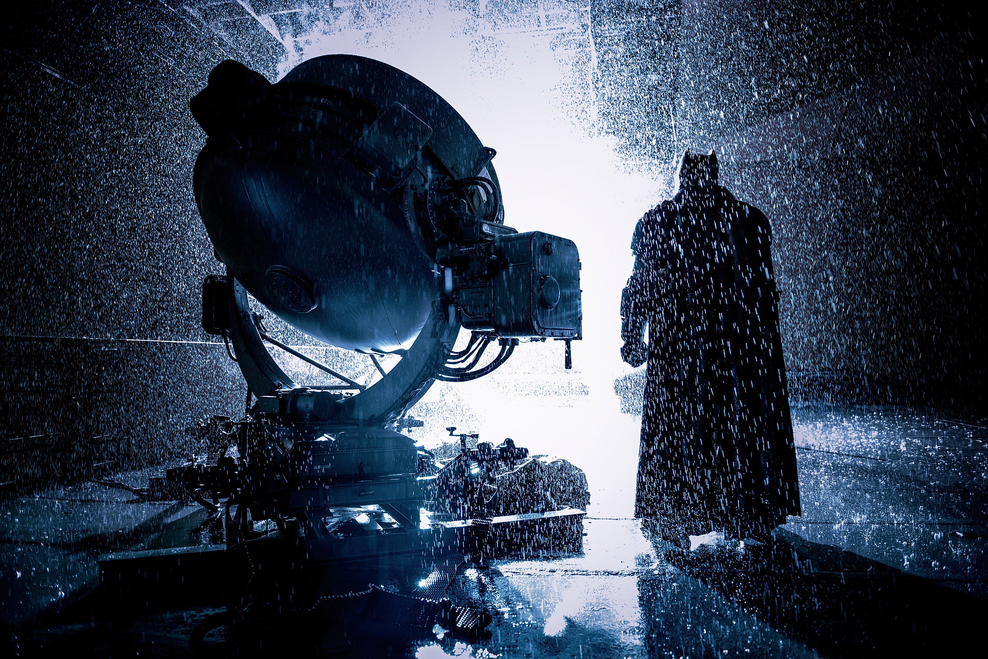 This 'Batman v Superman' photo will be your new desktop wallpaper