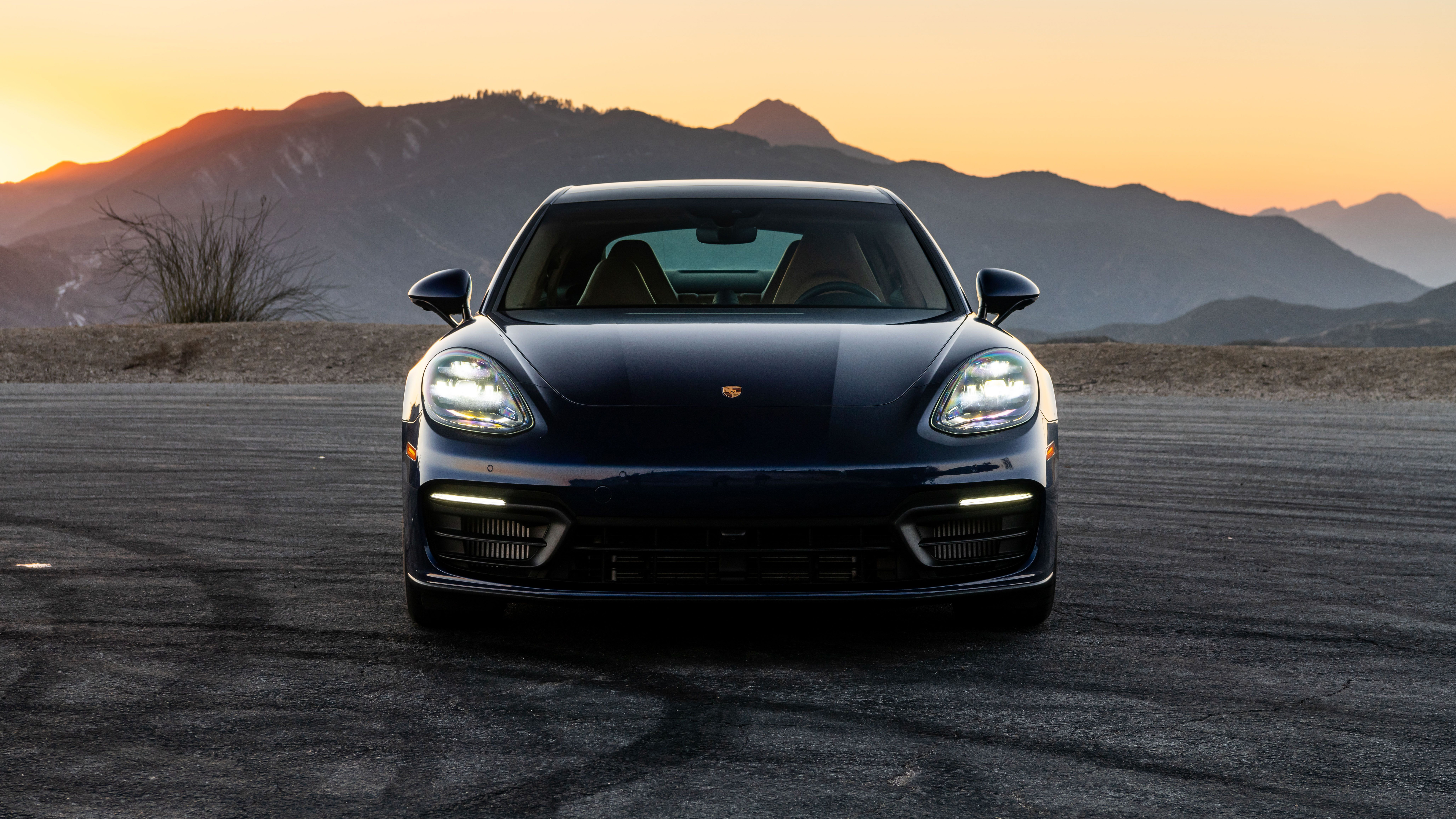Porsche Panamera 4K 8K Wallpaper