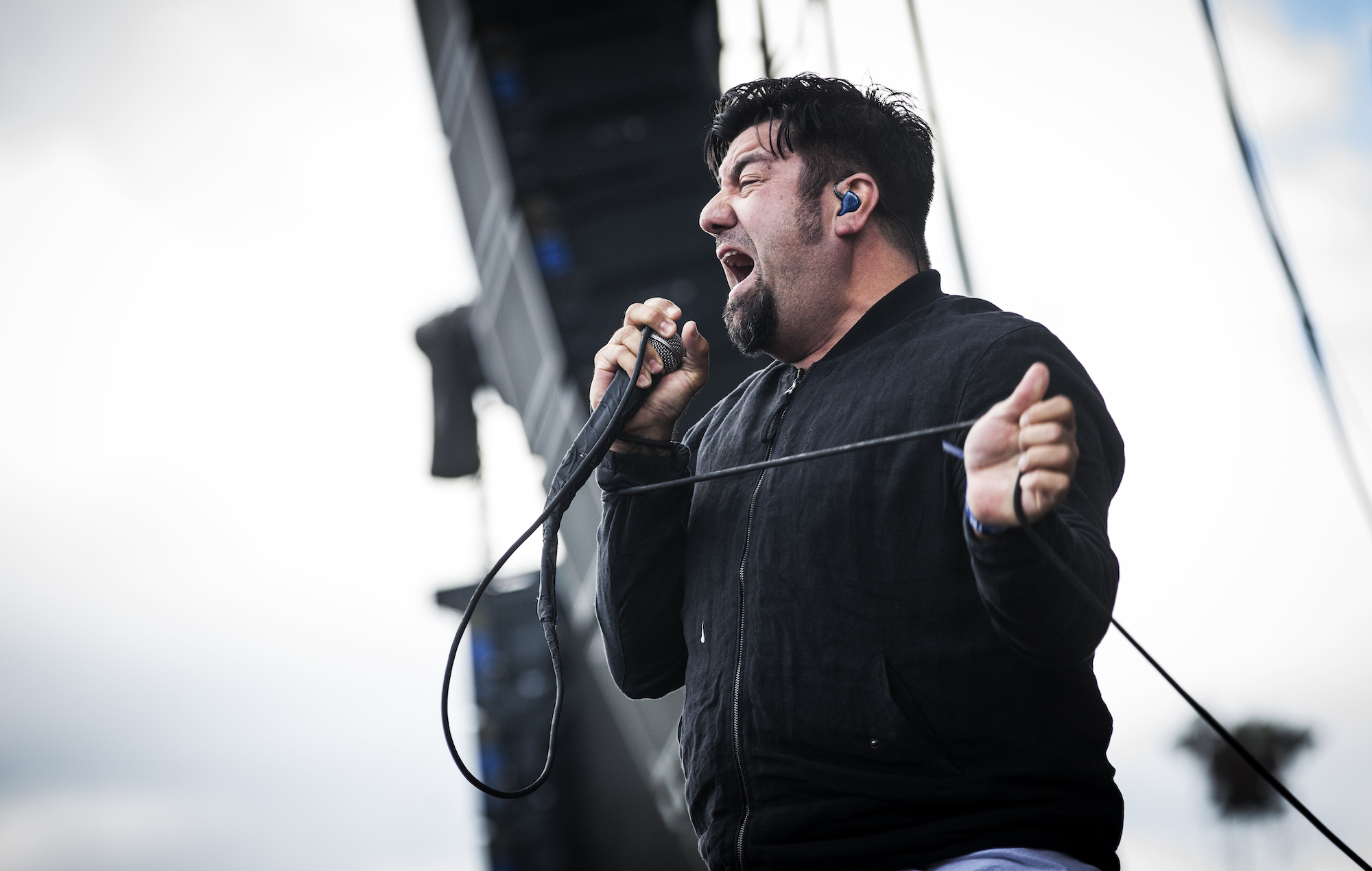 Watch unearthed footage of Deftones playing 'Be Quiet And Drive (Far Away)' for the first time