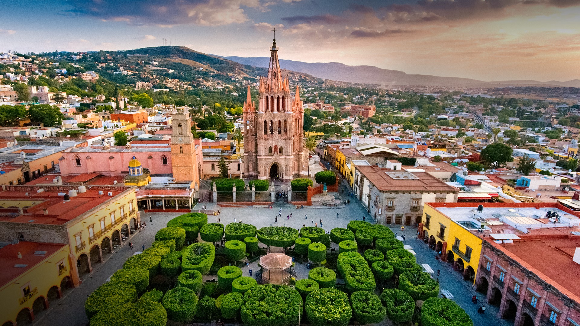 Aerial view of main square in San Miguel de Allende, Guanajuato, Mexico. Windows 10 Spotlight Image