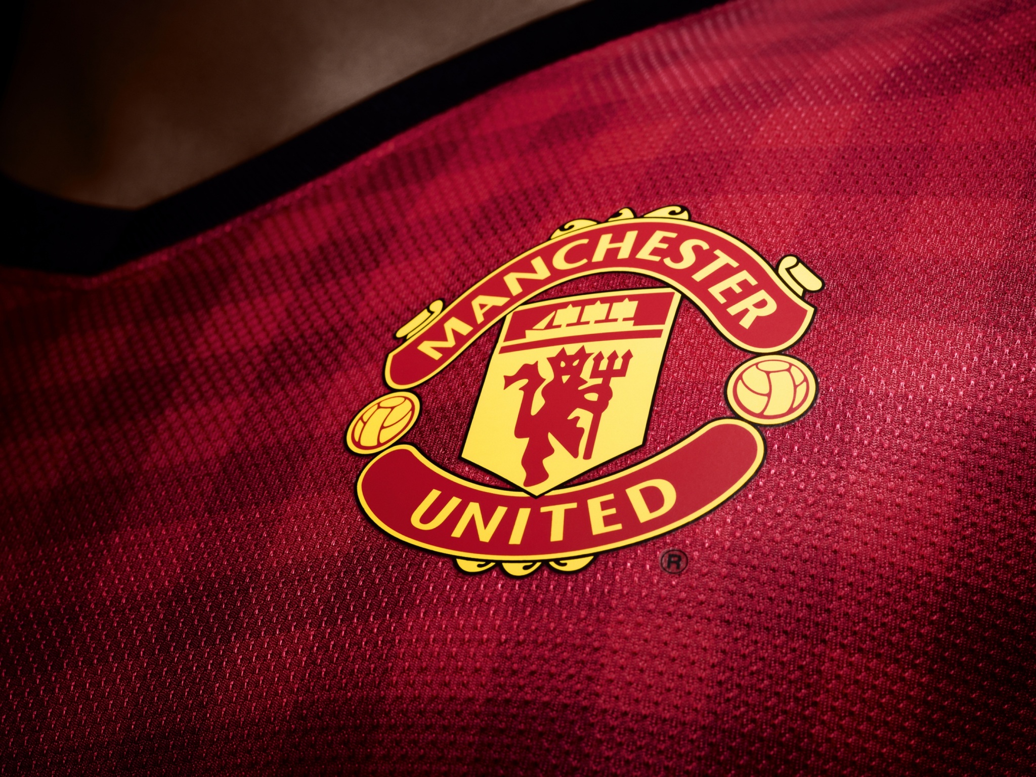 Wallpaper 4k Manchester United Logo Wallpaper