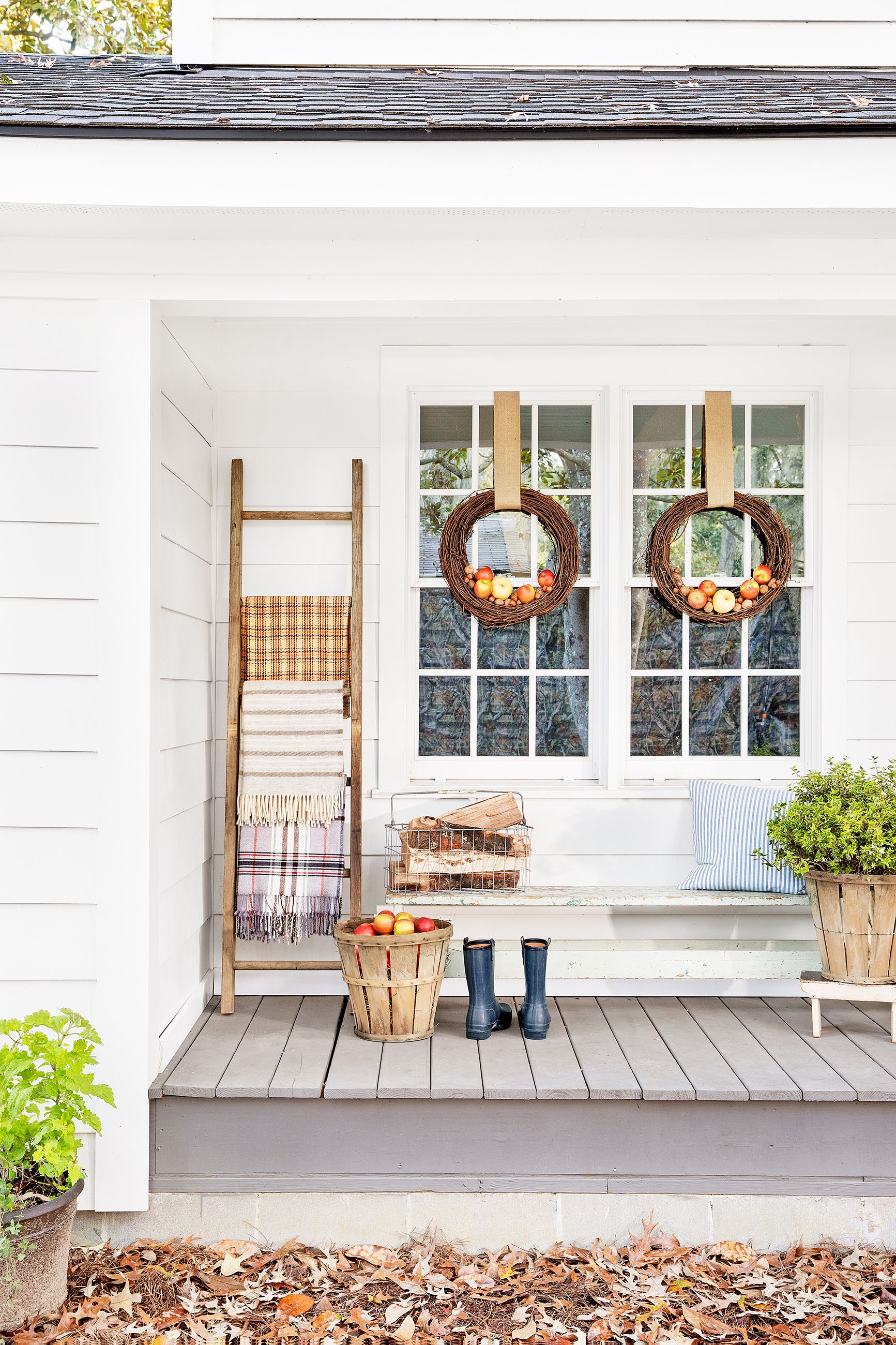 Best Fall Porch Decor Ideas, Including Modern & Rustic Designs