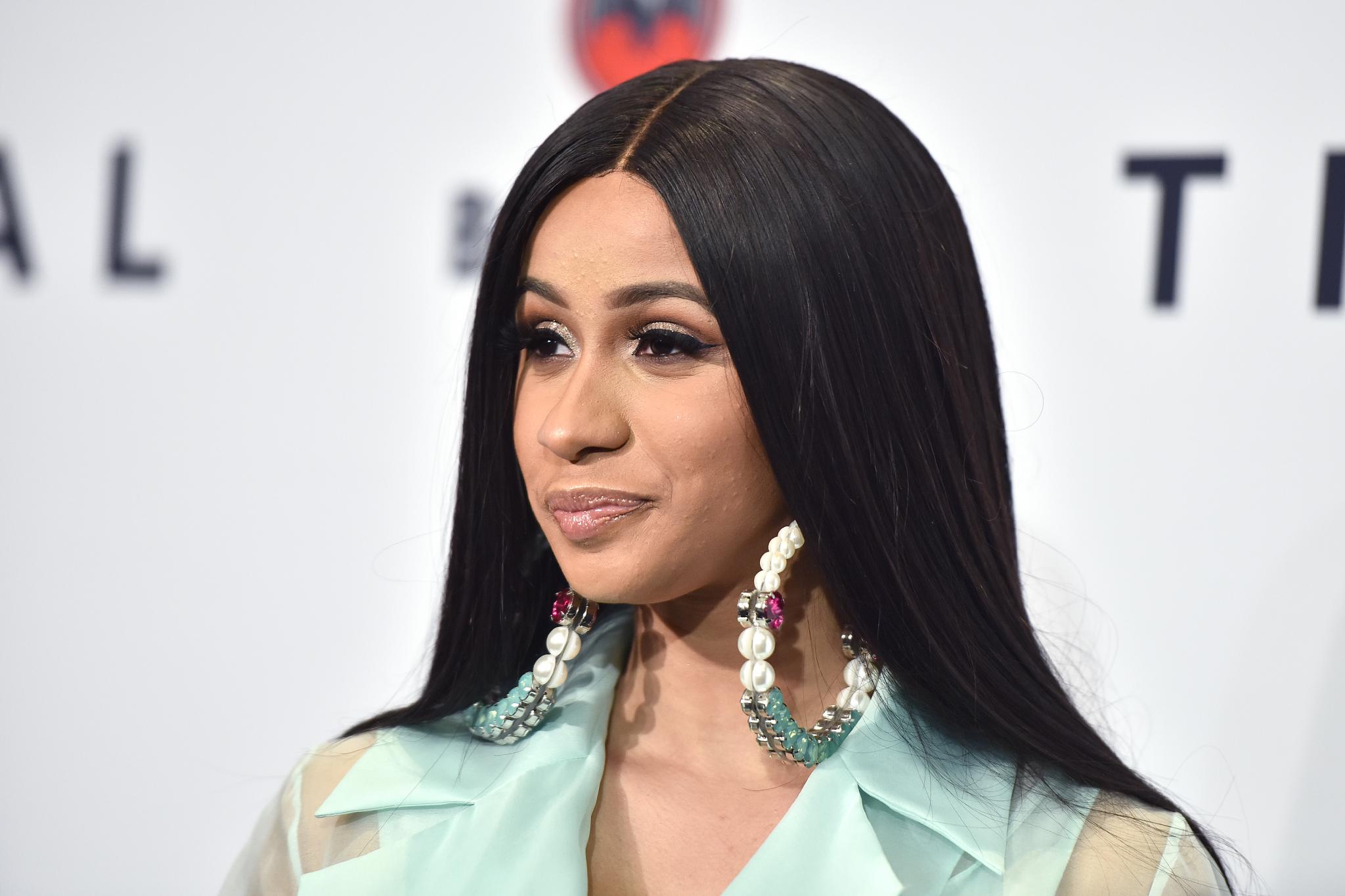 Cardi B HD Wallpaper and Background