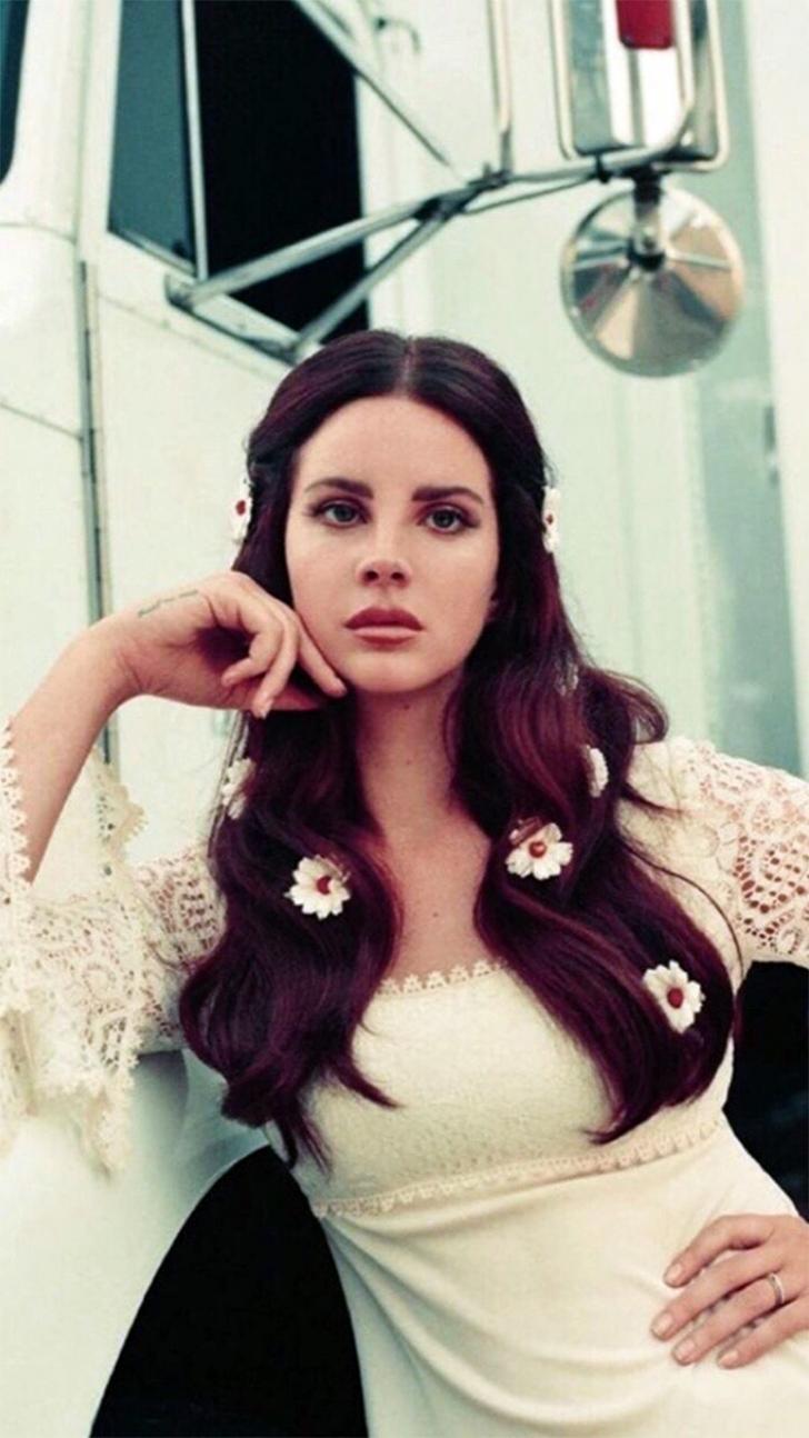 Brown aesthetic LDR wallpaper I made for yall   rlanadelrey