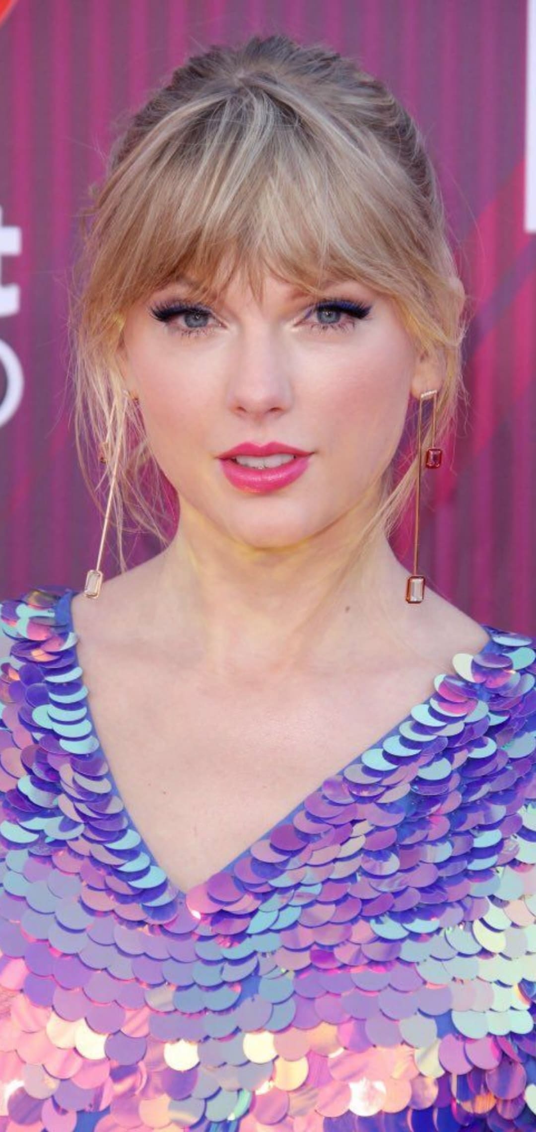 Taylor Swift Wallpaper ( 4k + HD )