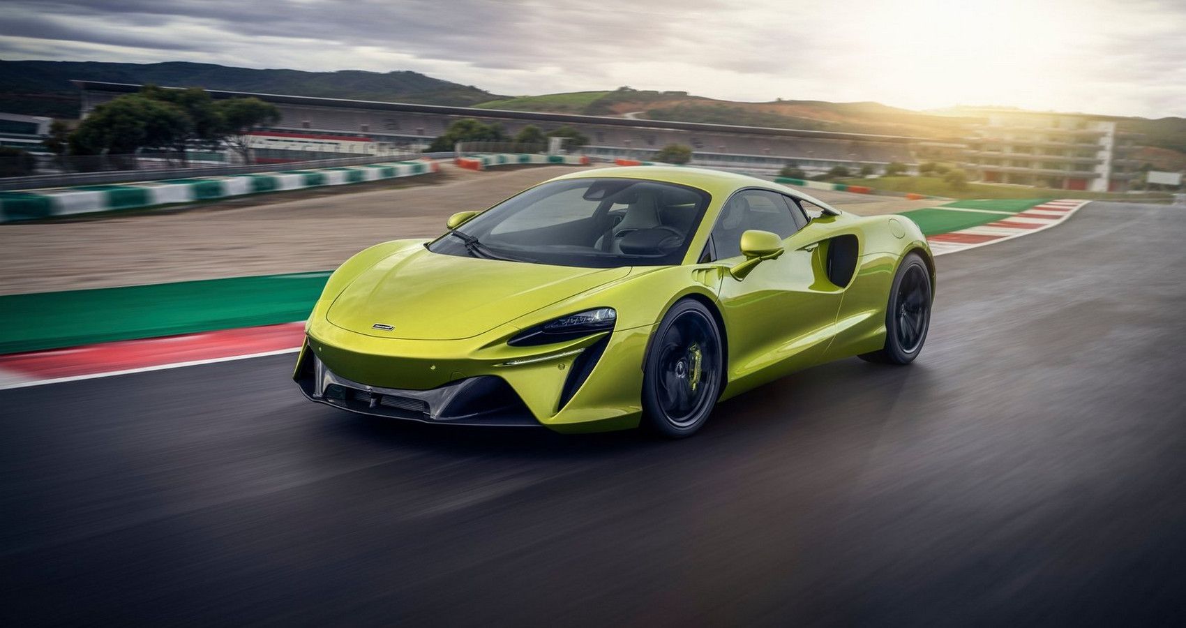 A Detailed Look At The McLaren Artura