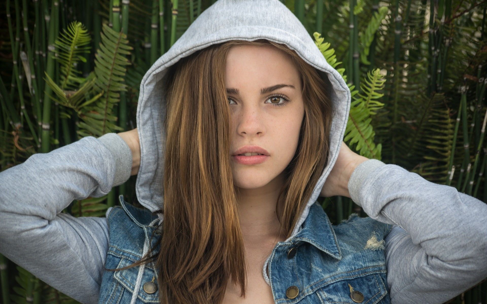Bridget Satterlee #hoods #women women outdoors #face long hair arms up #model jean jacket looking at viewer P #wallpaper. Bridget satterlee, Fashion, Model