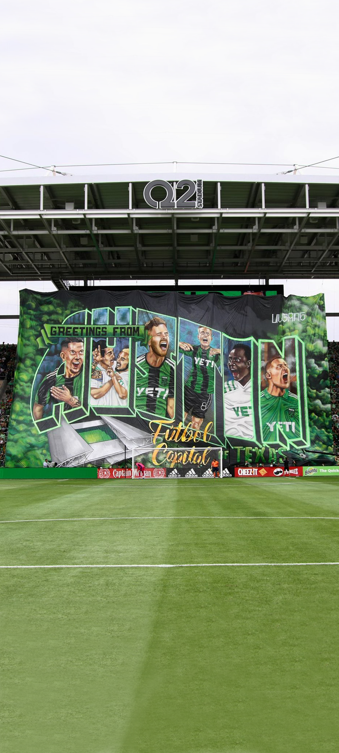 If you can ignore some mediocre clone stamping, I made a wallpaper of yesterday's tifo