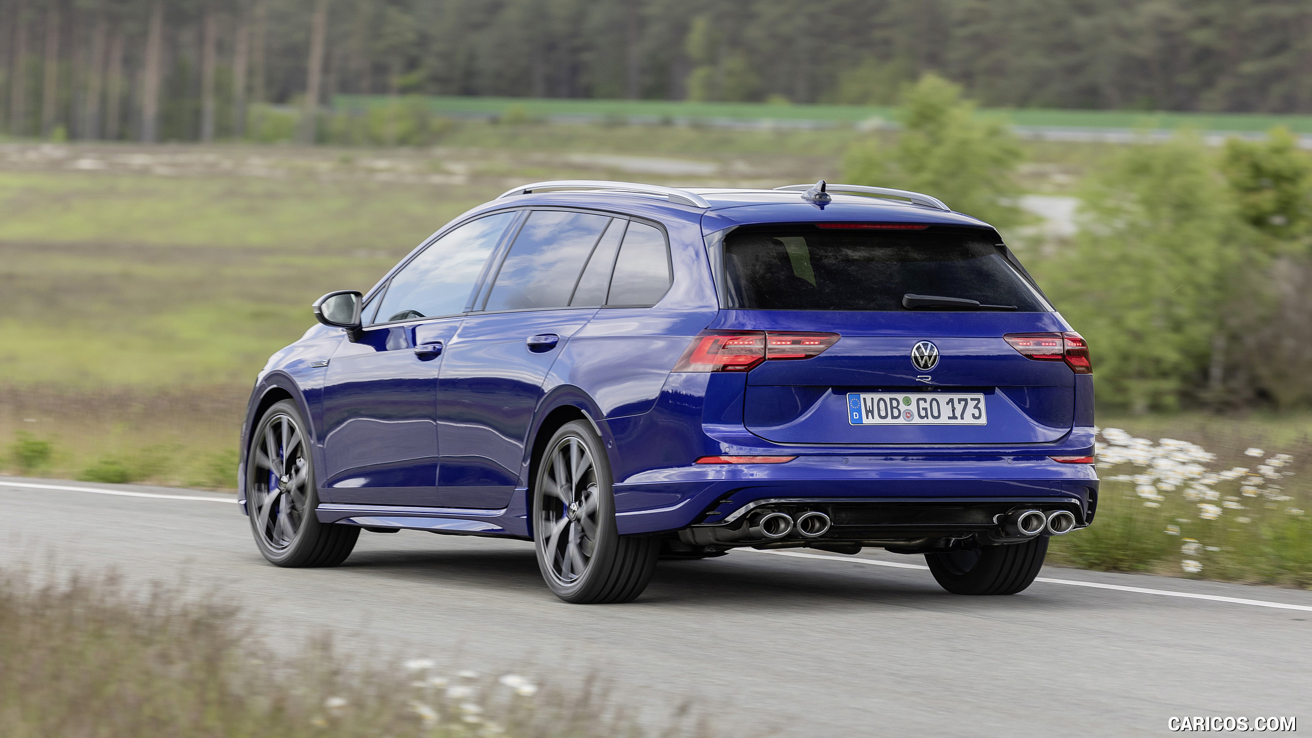 2022 Volkswagen Golf R Estate Three Quarter Wallpaper