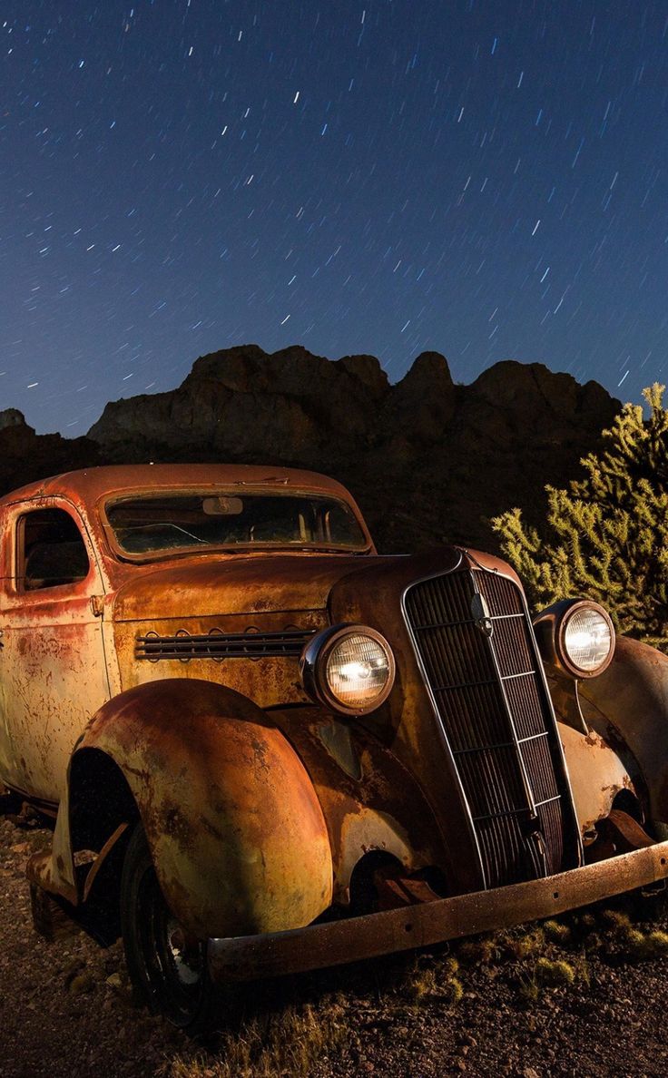 Wreck car, vintage, landscape, night, 950x1534 wallpaper. HD cool wallpaper, Vintage landscape, Retro cars