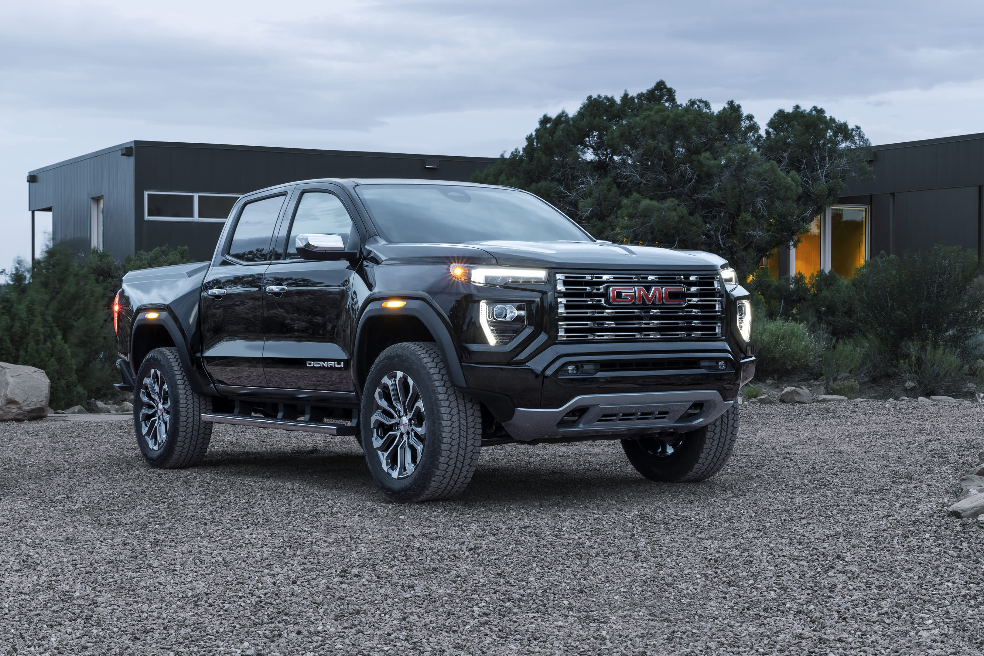 GM reveals new GMC Canyon premium midsize pickup, starting at $40,000