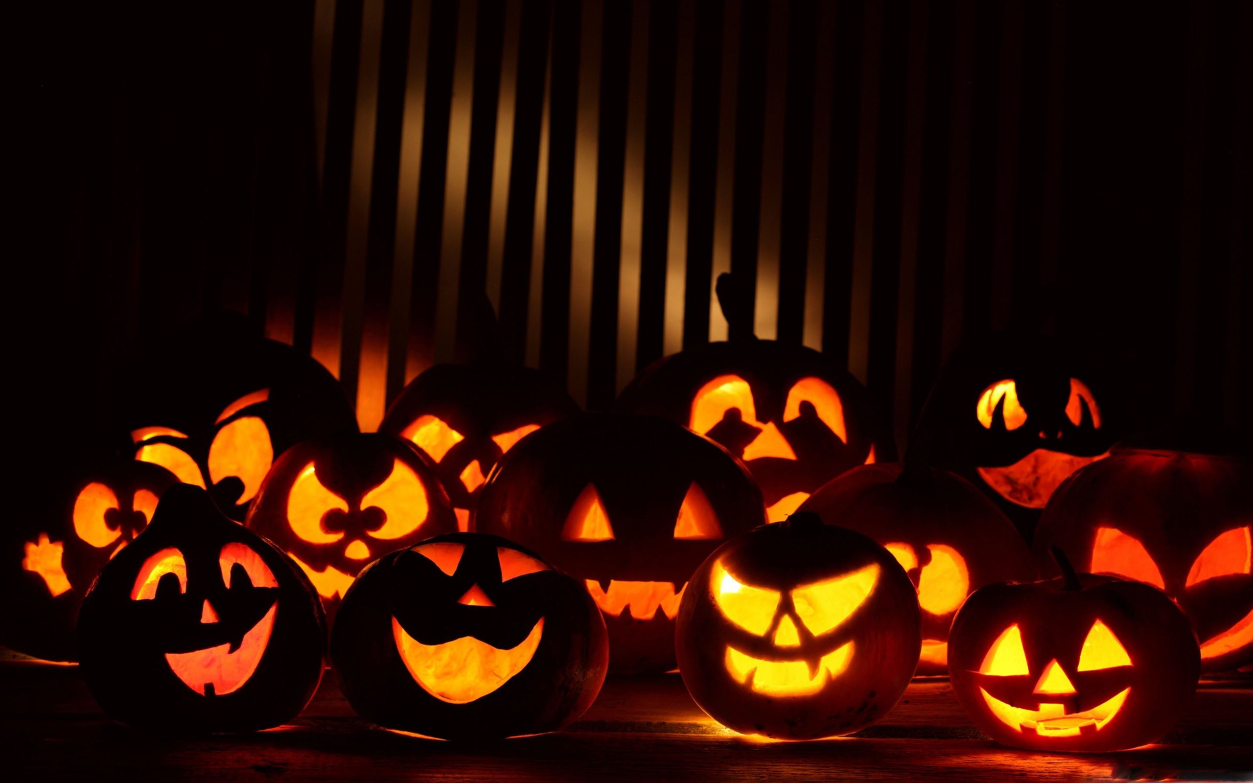 Halloween Pumpkins In The Dark Mac Wallpaper Download