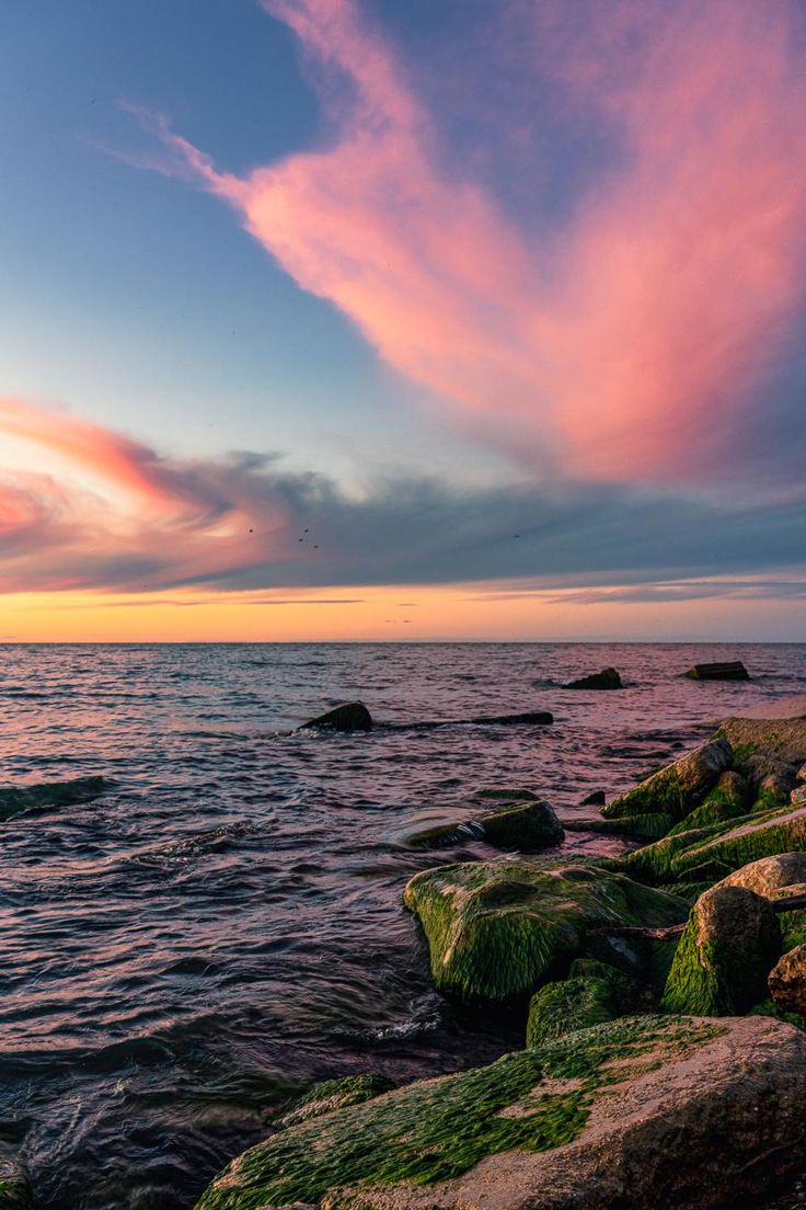 Lake Erie Sunset. Eastlake OH. [OC][900x1350]. Sunset landscape, Beautiful landscapes, Nature photography