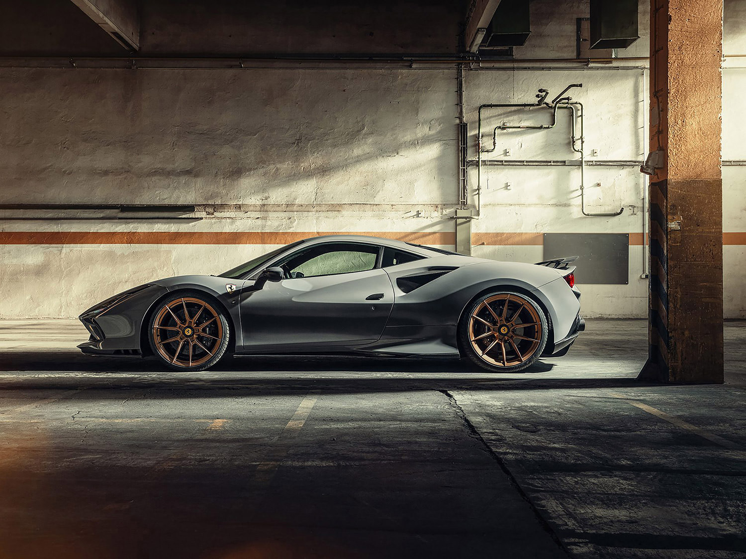 Supercar Desktop Wallpaper (4K)