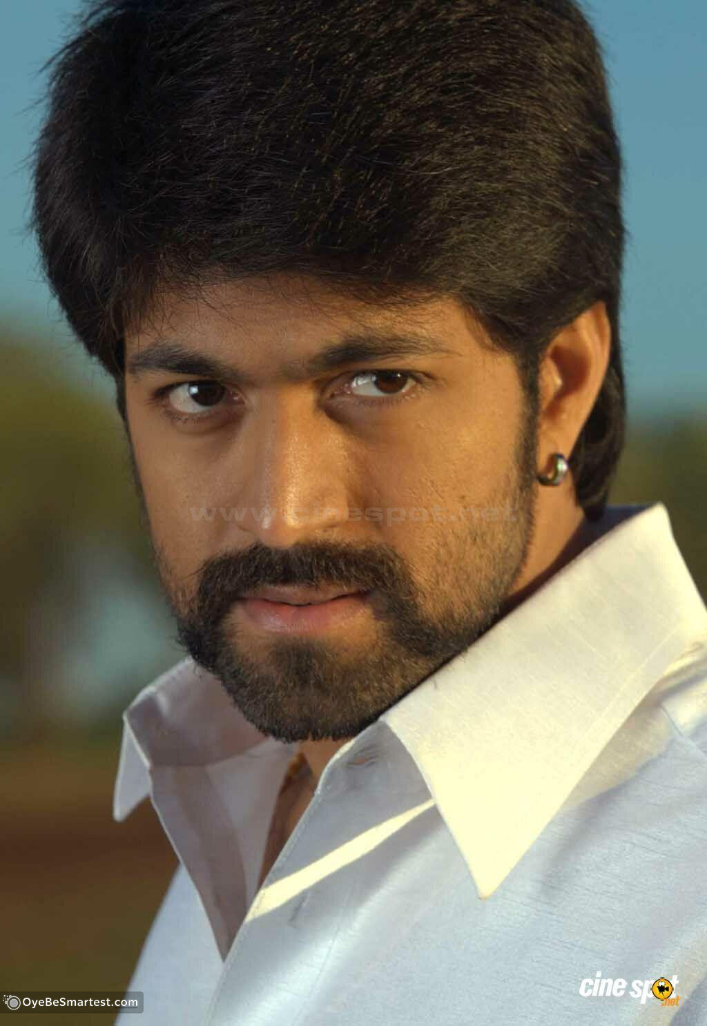 Actor Yash Wallpapers - Wallpaper Cave