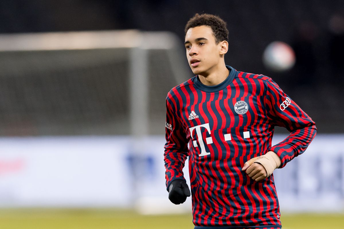 Off the Crossbar: Bayern Munich's Jamal Musiala sad about how his player loses the ball too much in FIFA '22 Football Works