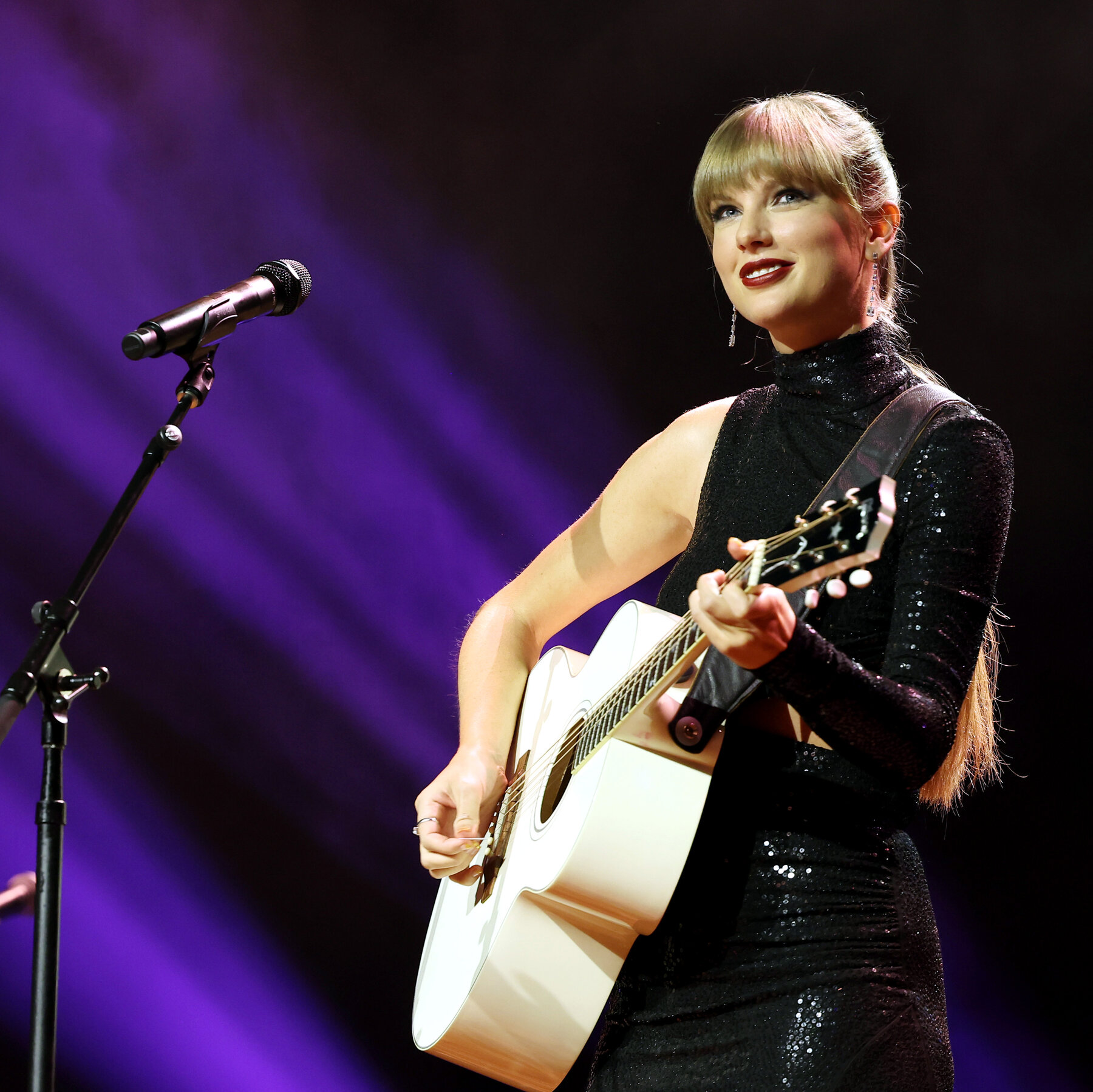 Taylor Swift Releases 'Midnights, ' Her 10th Studio Album