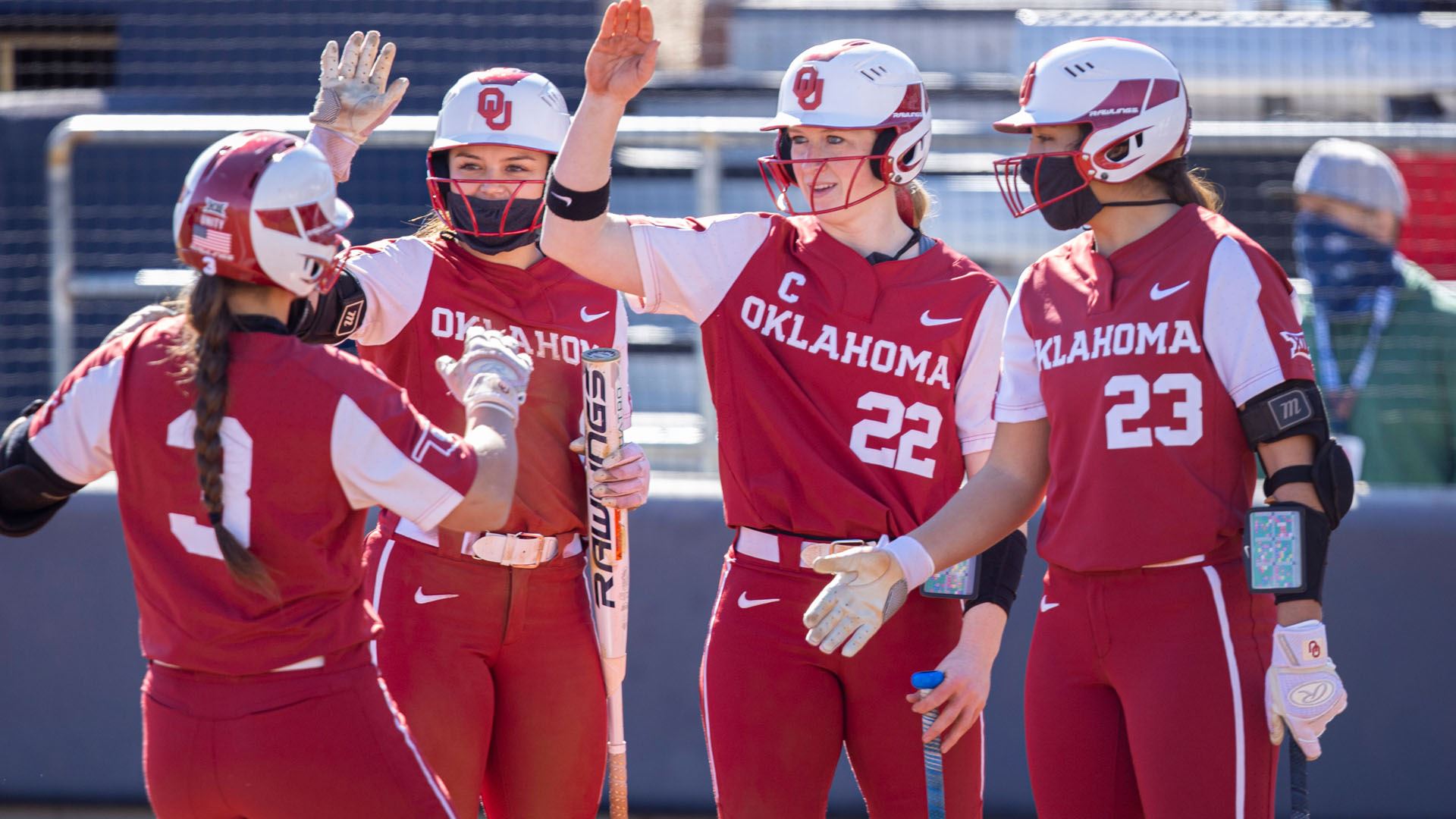 College softball: No. 4 Oklahoma shatters home run record on opening day