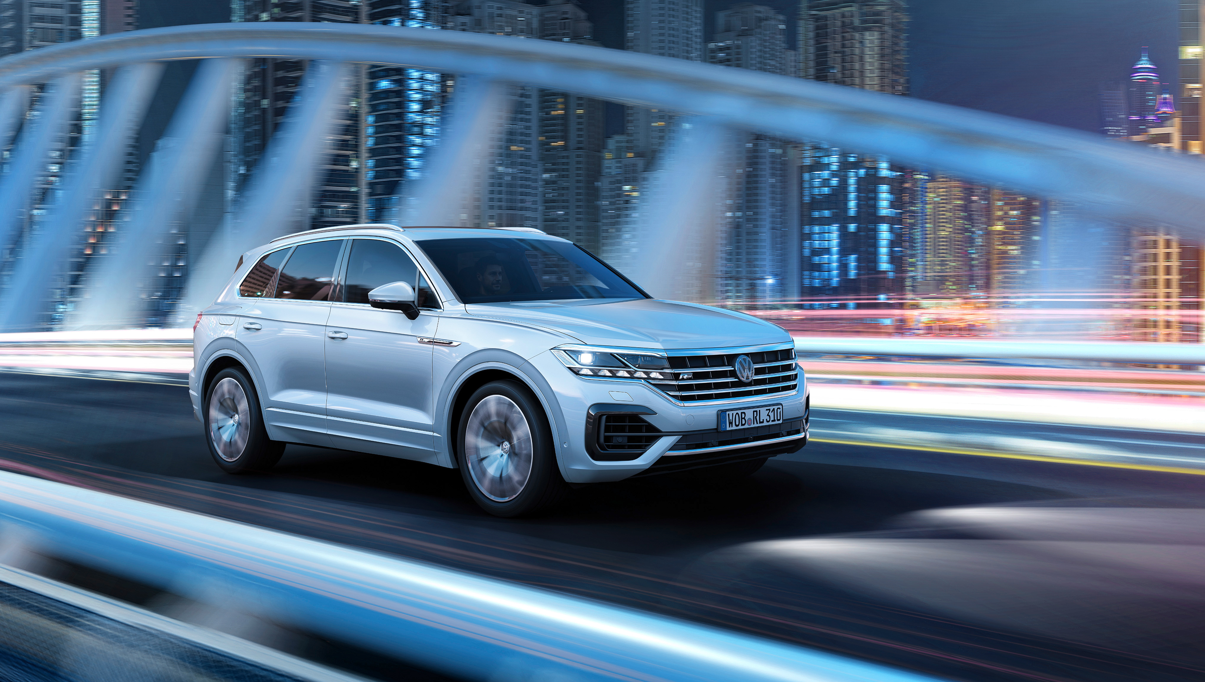 Volkswagen Touareg V6 TDi R Line 4K Wallpaper. HD Car Wallpaper