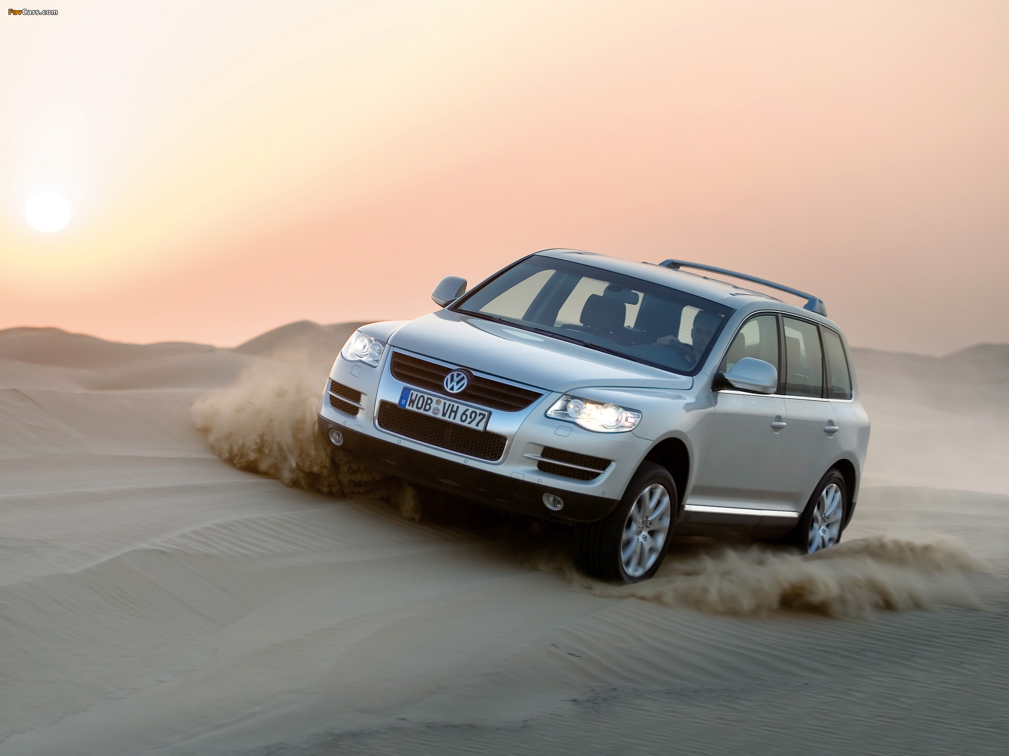 Volkswagen Touareg V6 TDI 2007–10 wallpaper (2048x1536)