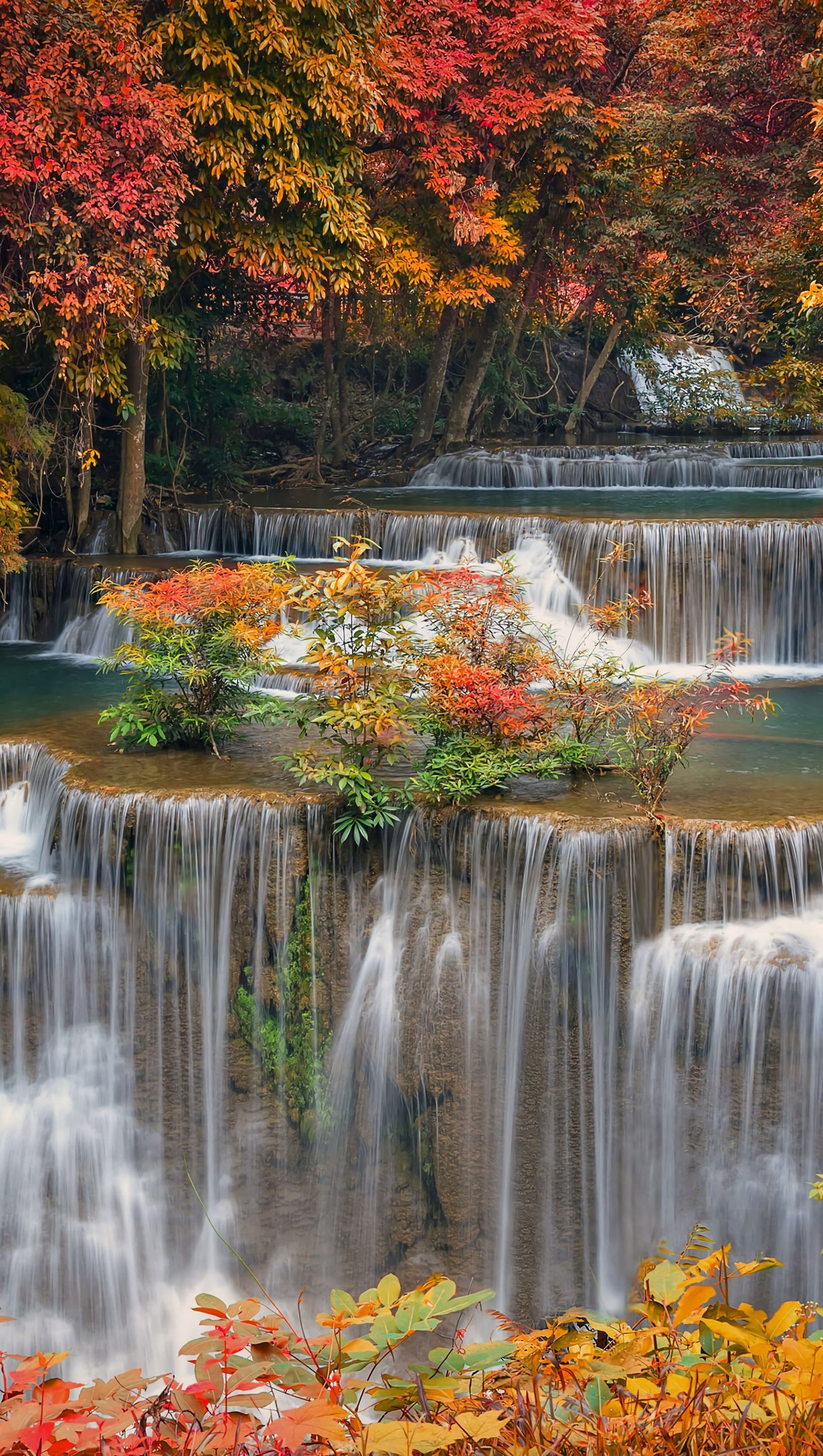 Waterfall in autumn Wallpaper 4k for iPhone and Mobile Phone