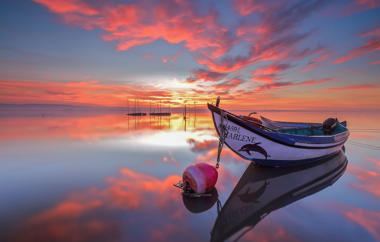 Wallpaper the sky, reflection, dawn, boat, morning, Portugal, Laguna, Portugal, Torreira, Lagoon Of Aveiro, Aveiro Lagoon, Torreira image for desktop, section пейзажи
