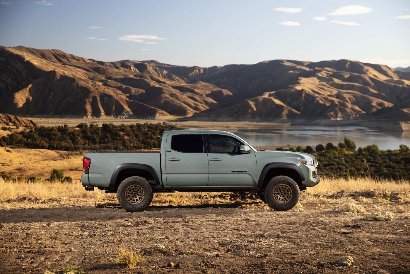 2022 Toyota Tacoma Review. Pricing, Trims & Photo
