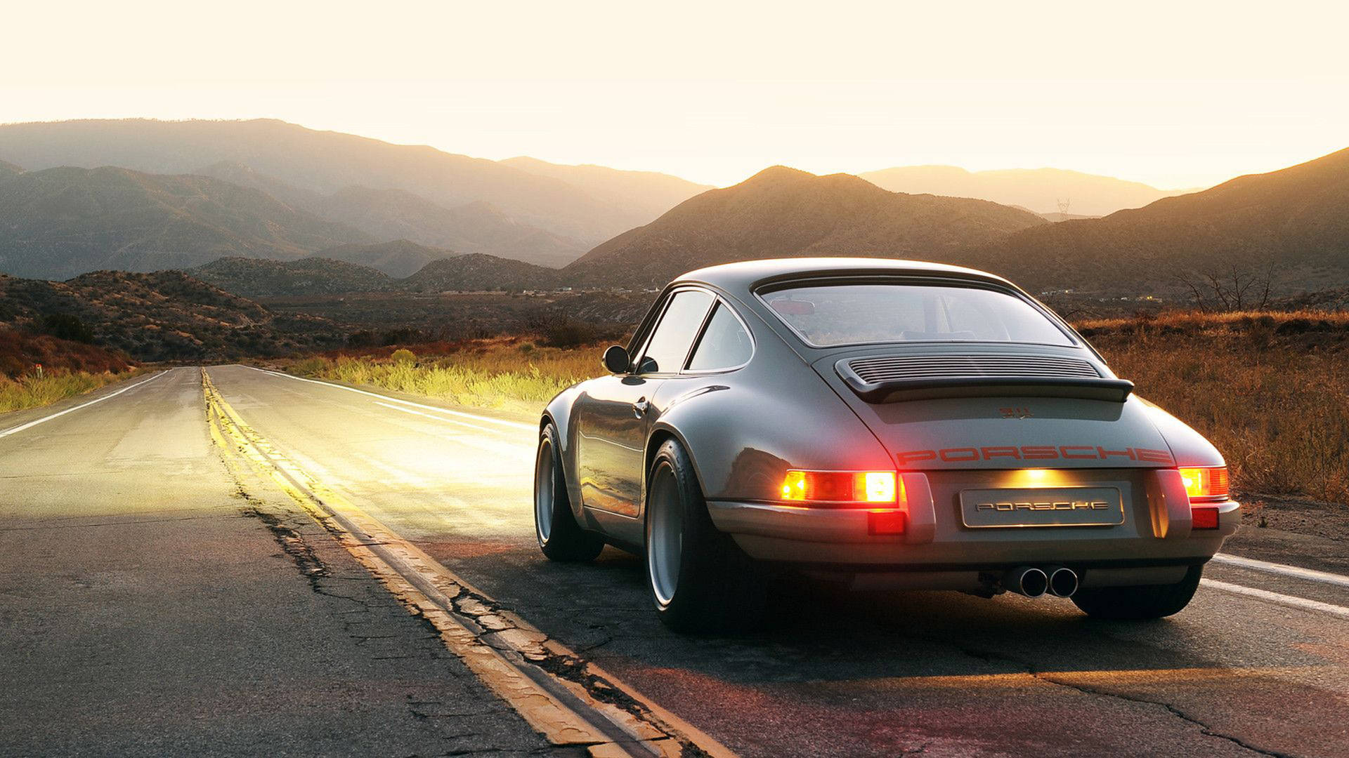 Majestic Singer Porsche 911 Illuminated