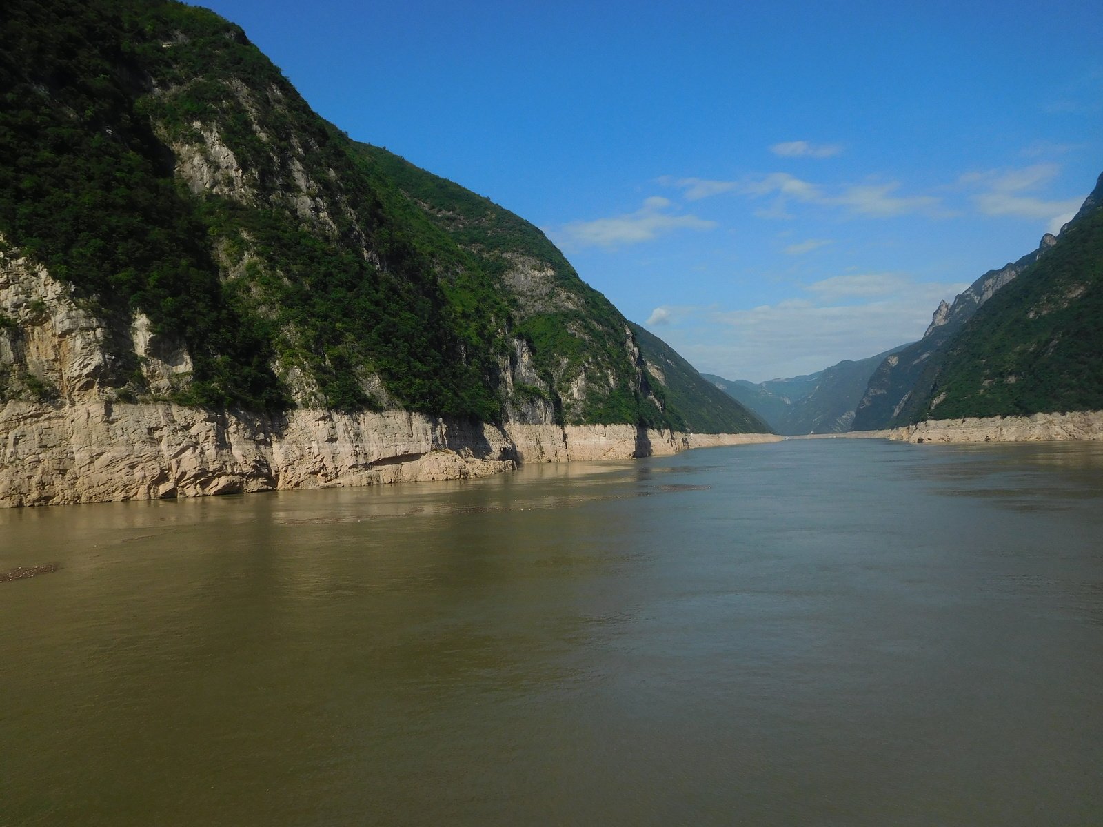 Three Gorges on the Yangtze River Free