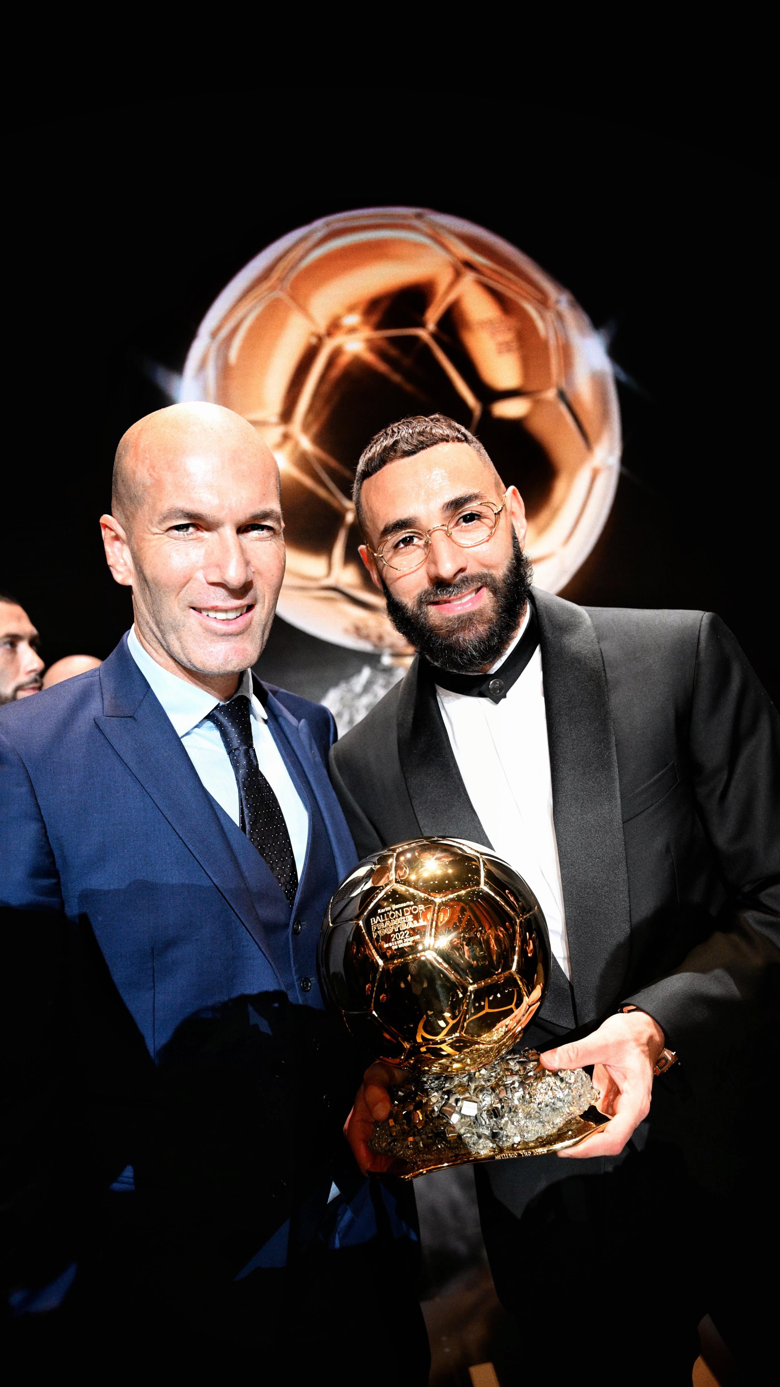 HD Wallpaper of Karim Benzema X Ballon d'Or & Thibaut Courtois X Yashin Trophy