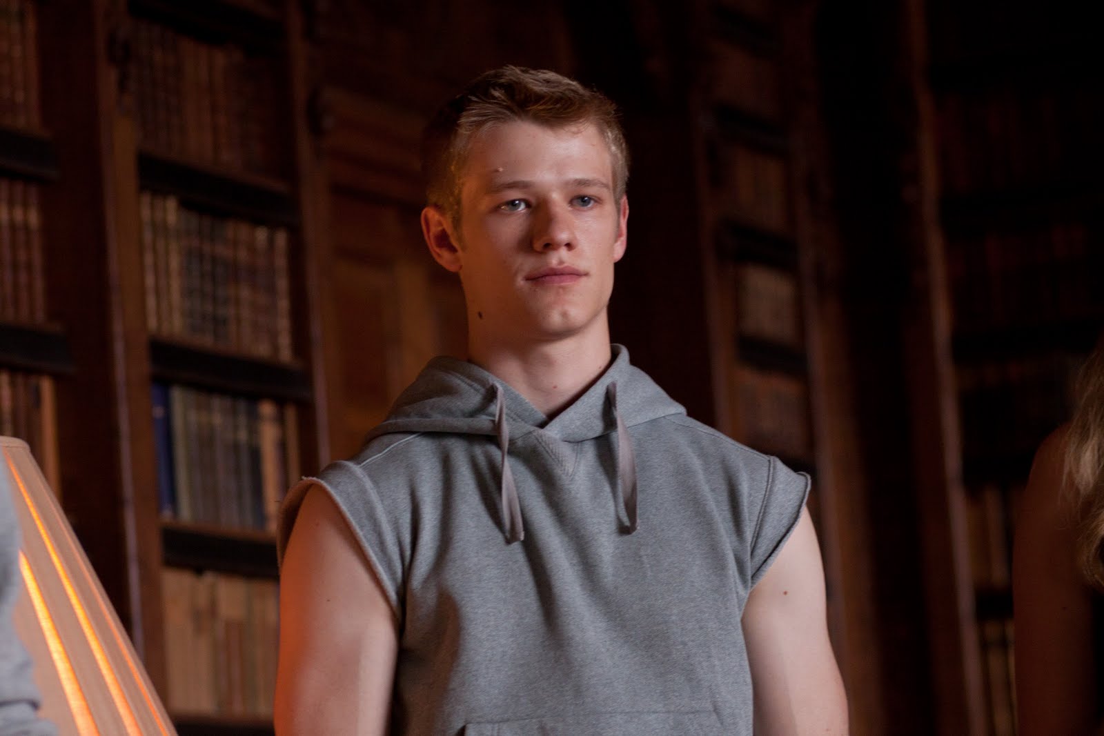 X Men' Star Lucas Till Hunts 'Wolves'