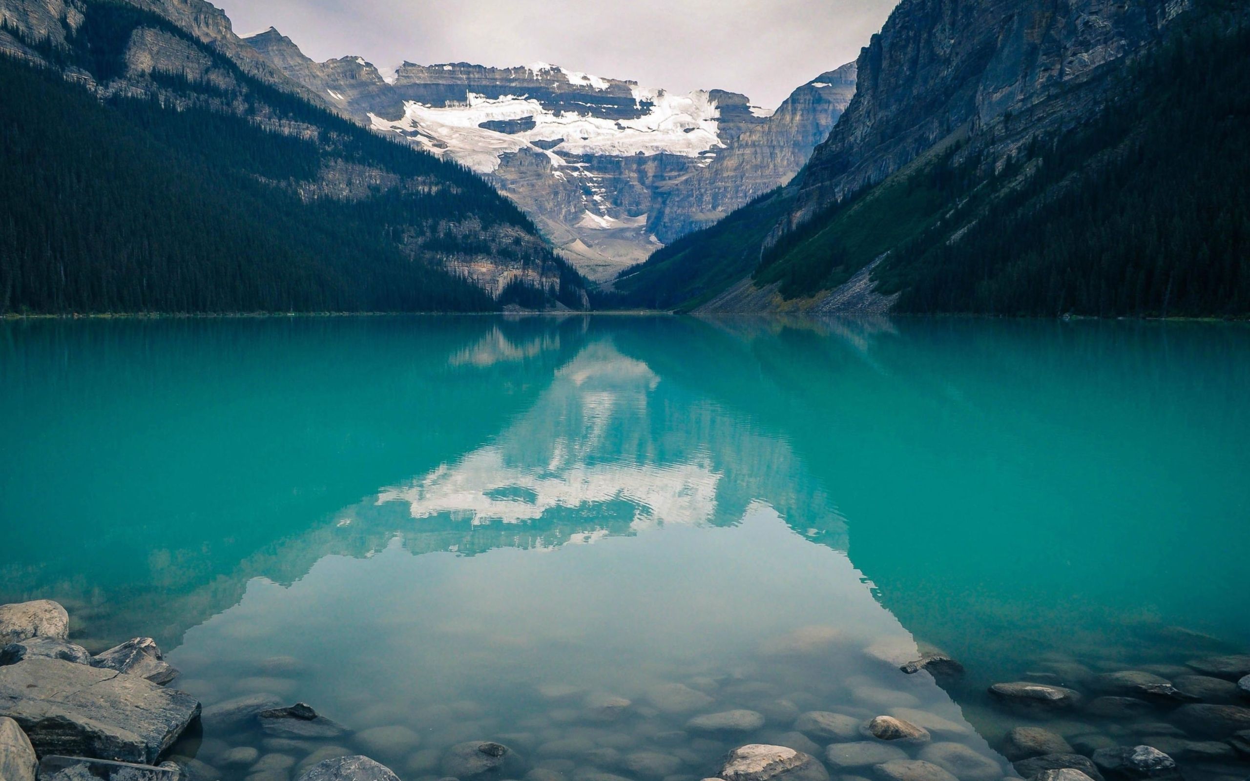 Free download the Lake Louise Canada wallpaper , beaty your mac book. #clean #Water #Snow #Mountain #Lake #Stone #Canada #Louise. Hình nền, Macbook, Macbook air